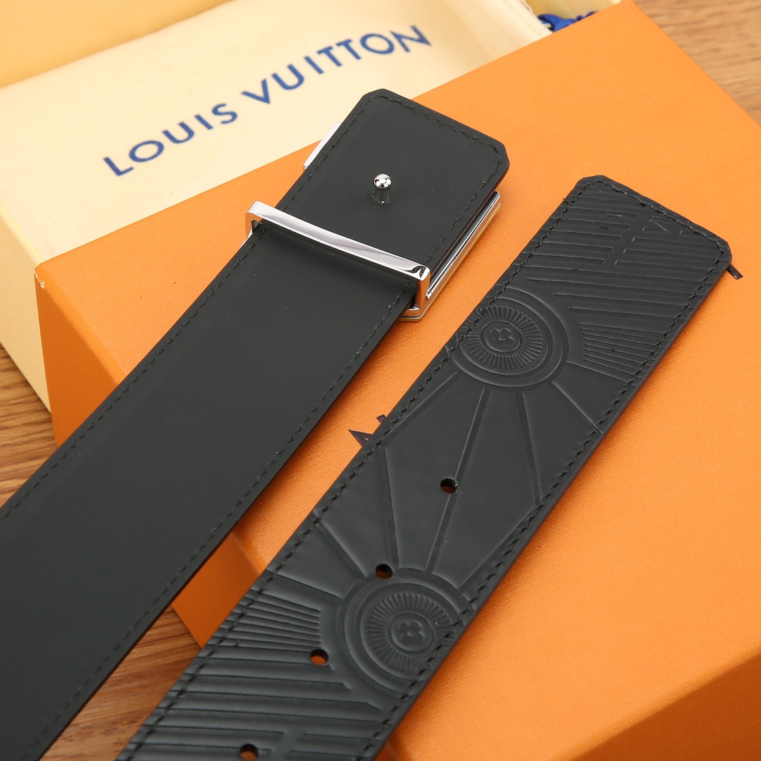 Louis Vuitton Leather Belt 40mm-s-m-l