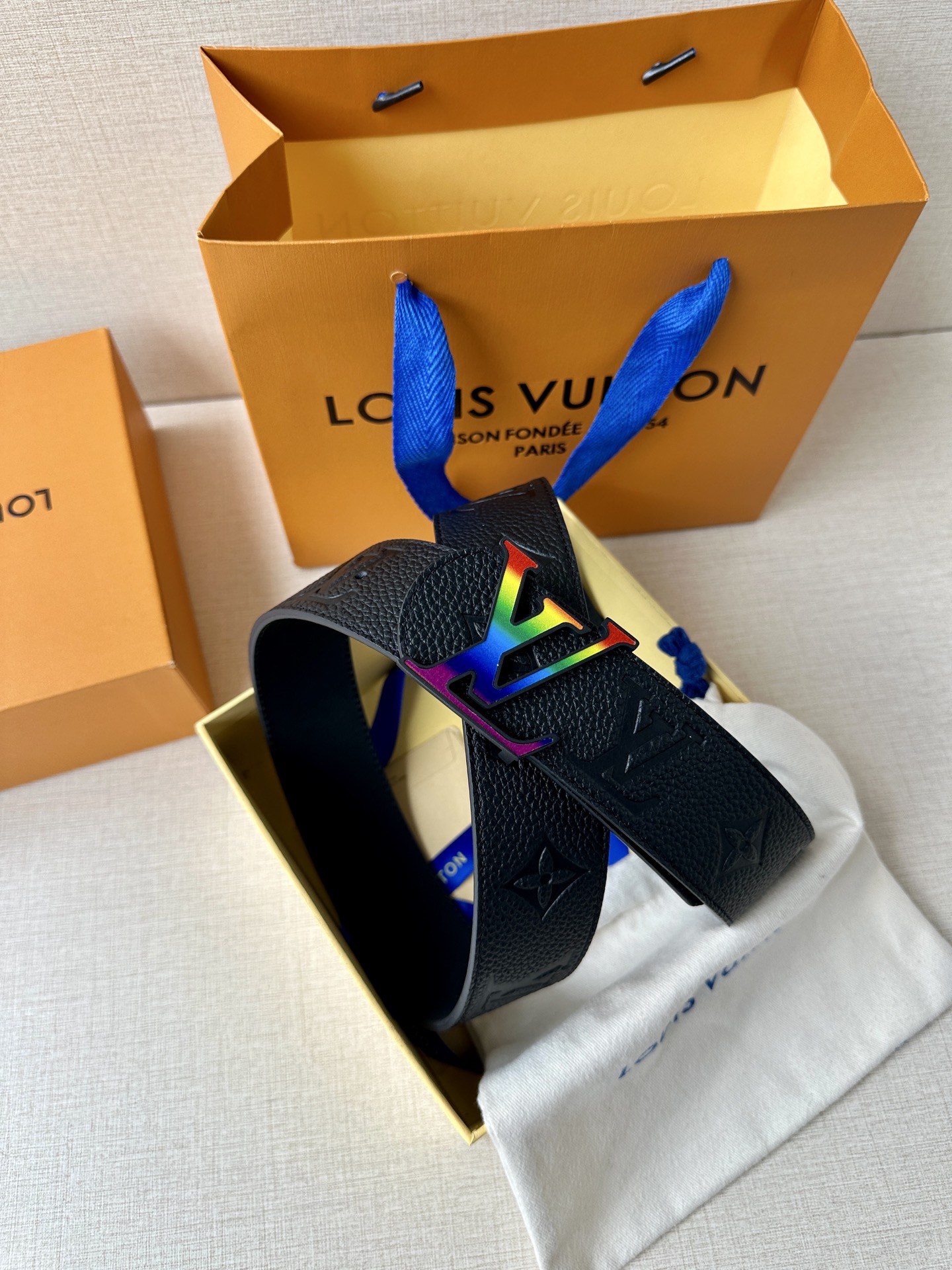Louis Vuitton Leather Belt Cow Leather M-l
