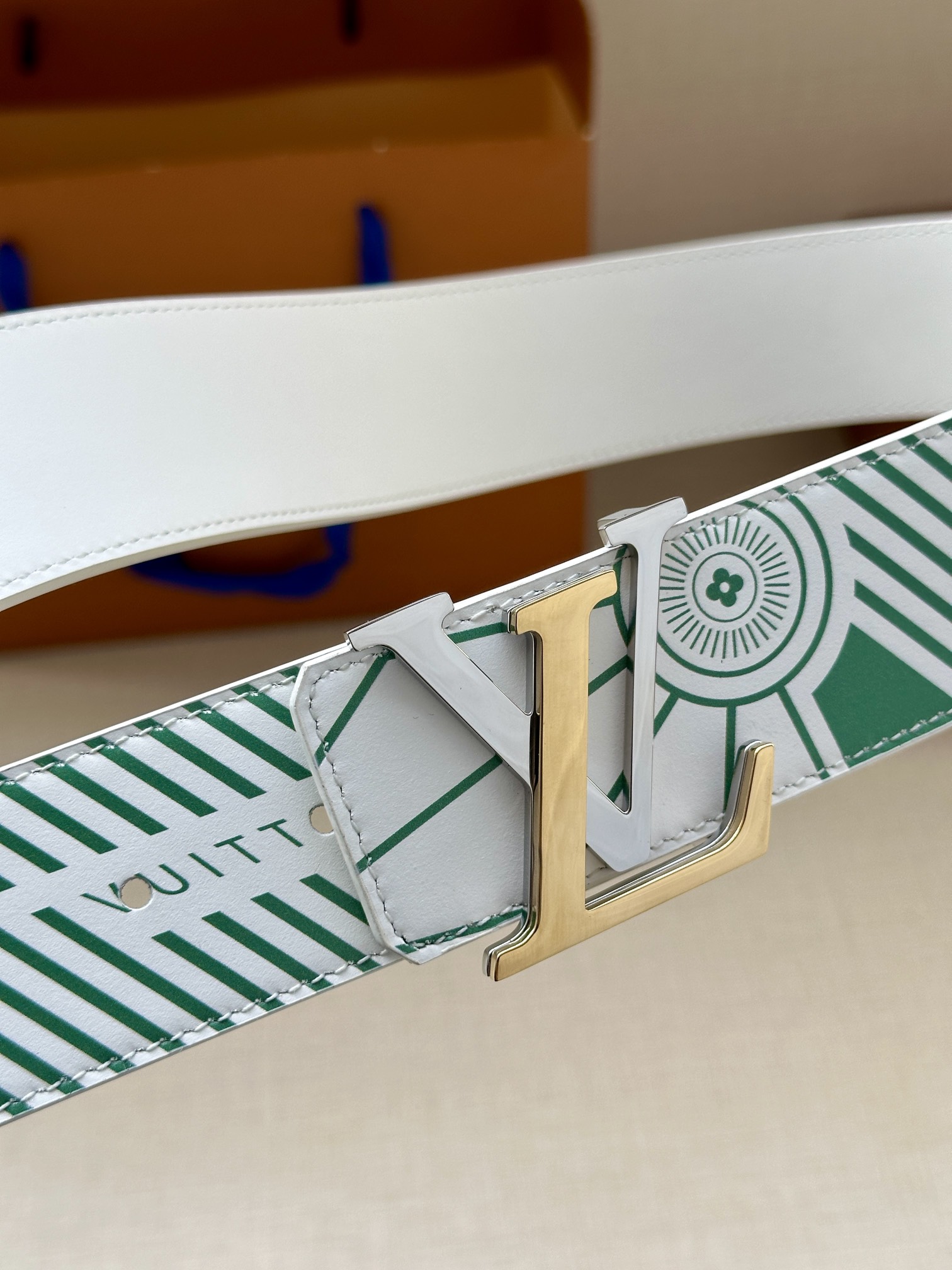 Louis Vuitton Basic Belt M-l