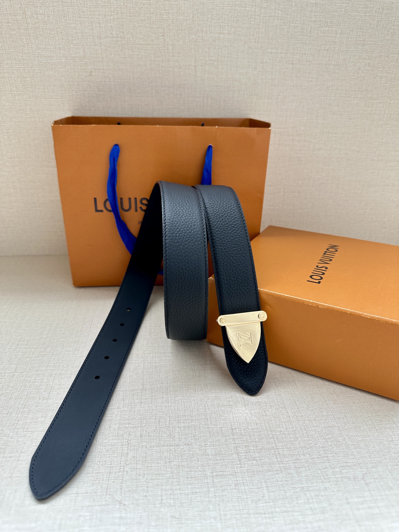 Louis Vuitton Basic Belt M-l