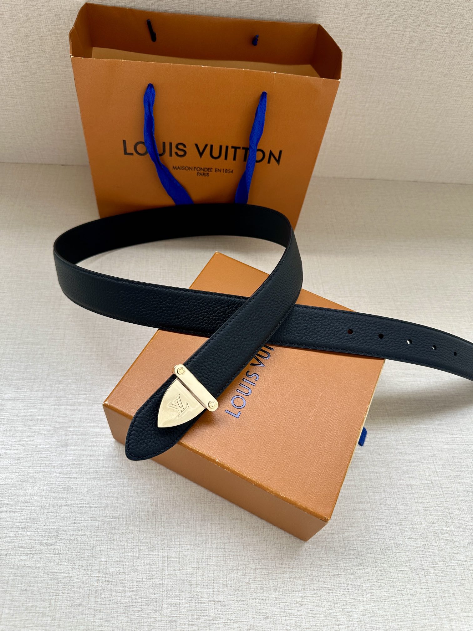Louis Vuitton Basic Belt M-l