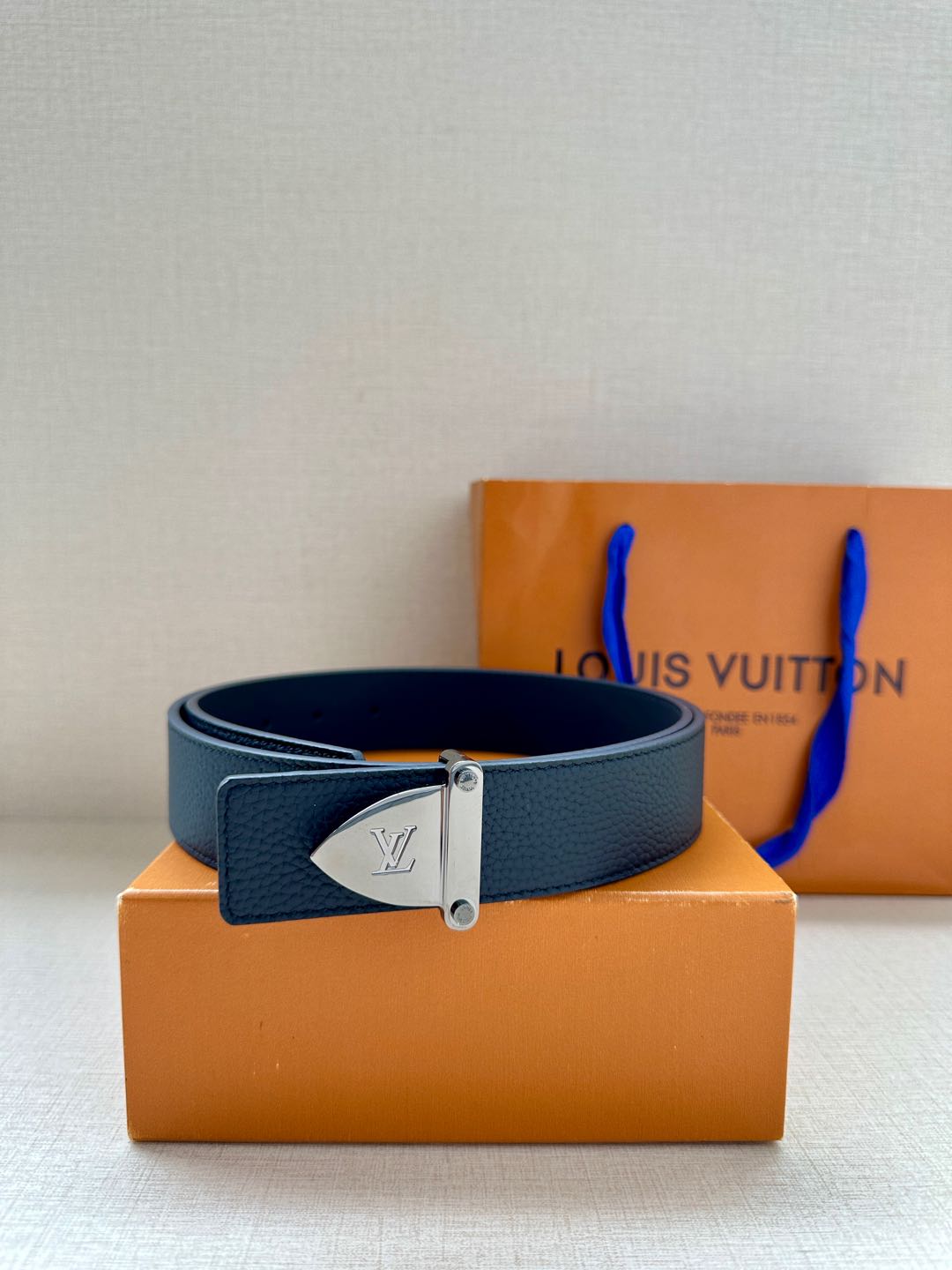Louis Vuitton Basic Belt M-l