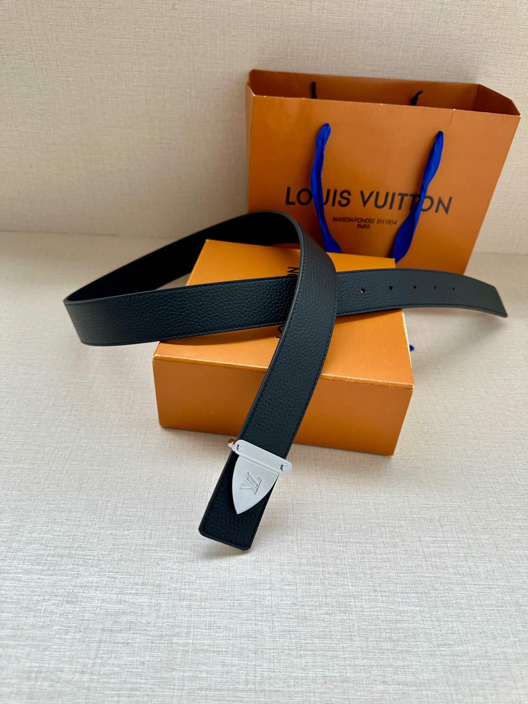 Louis Vuitton Basic Belt M-l