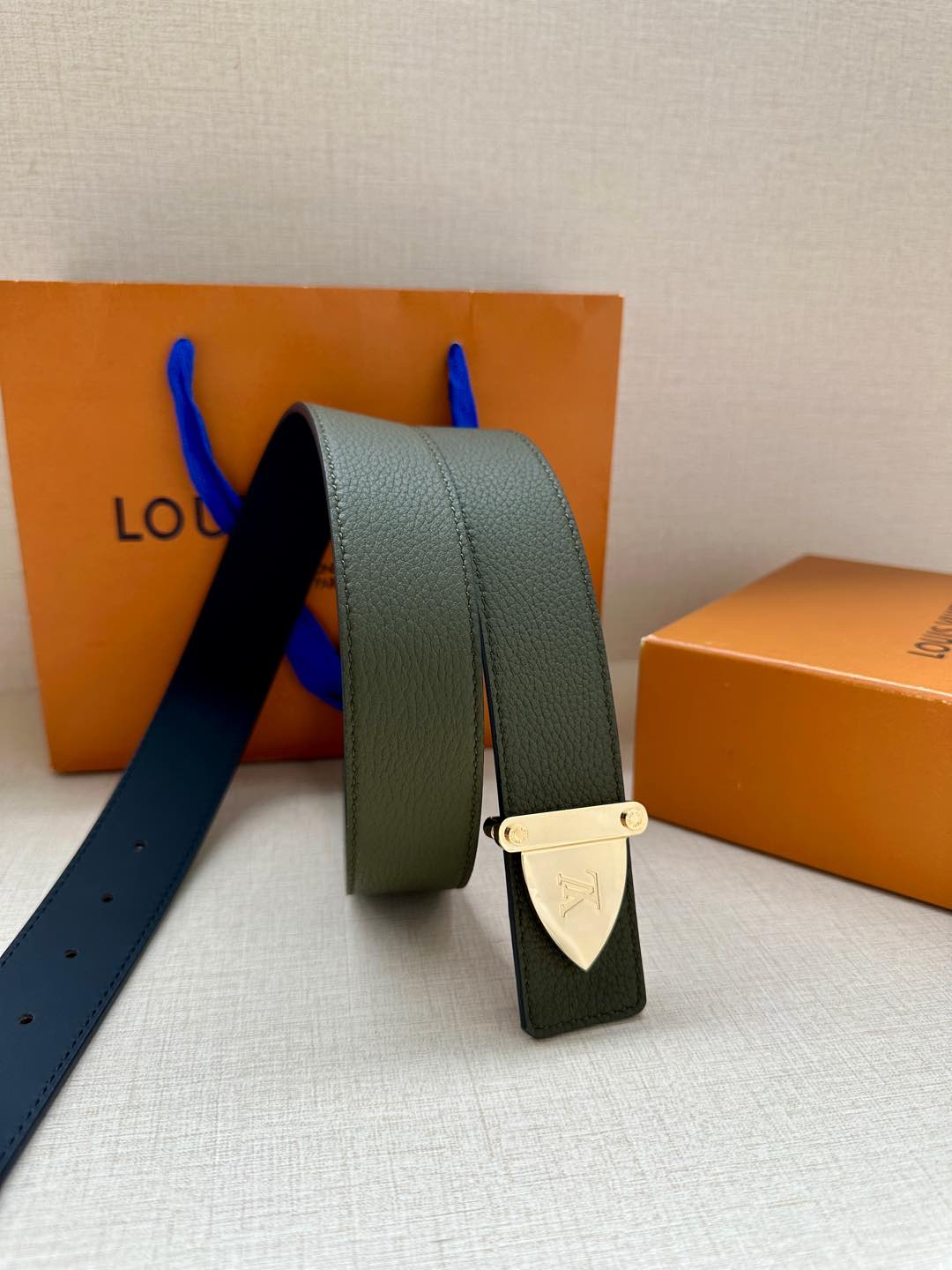 Louis Vuitton Basic Belt M-l