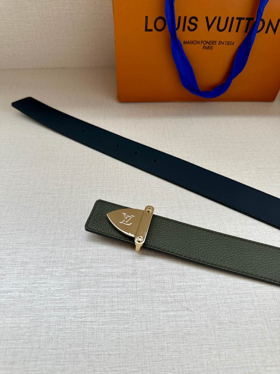 Louis Vuitton Basic Belt M-l