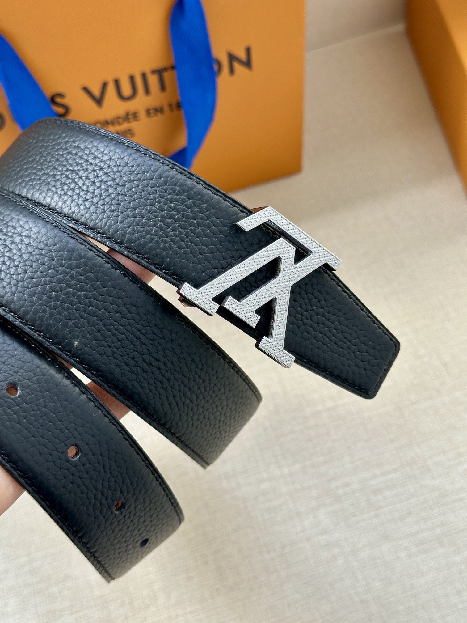 Louis Vuitton Basic Belt L