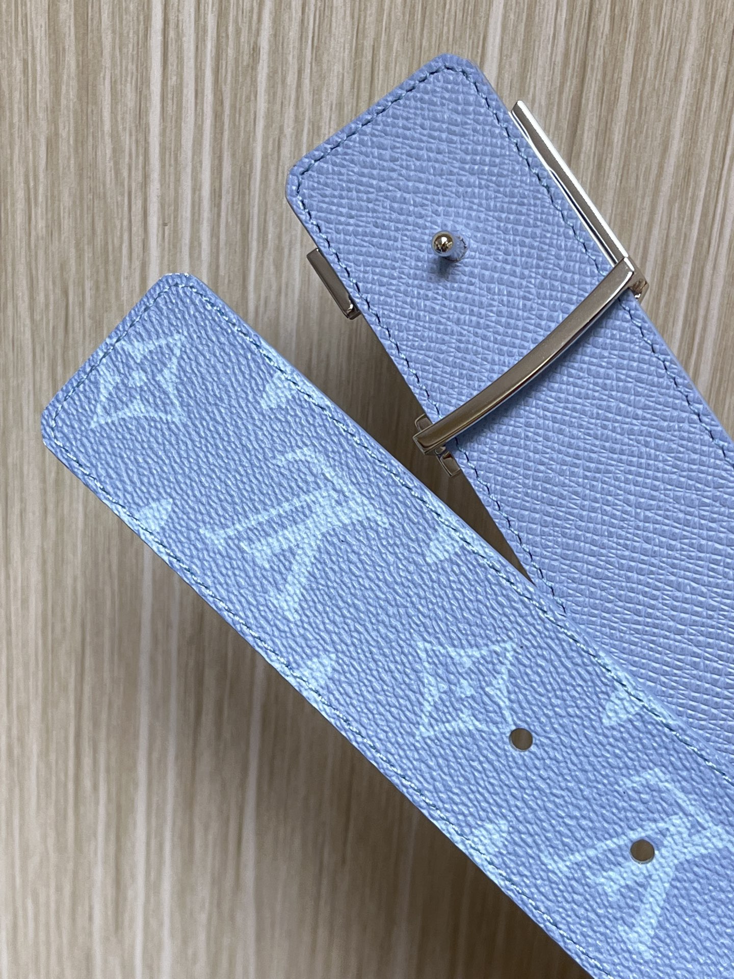 Louis Vuitton Leather Belt Silver 40mm-s-m