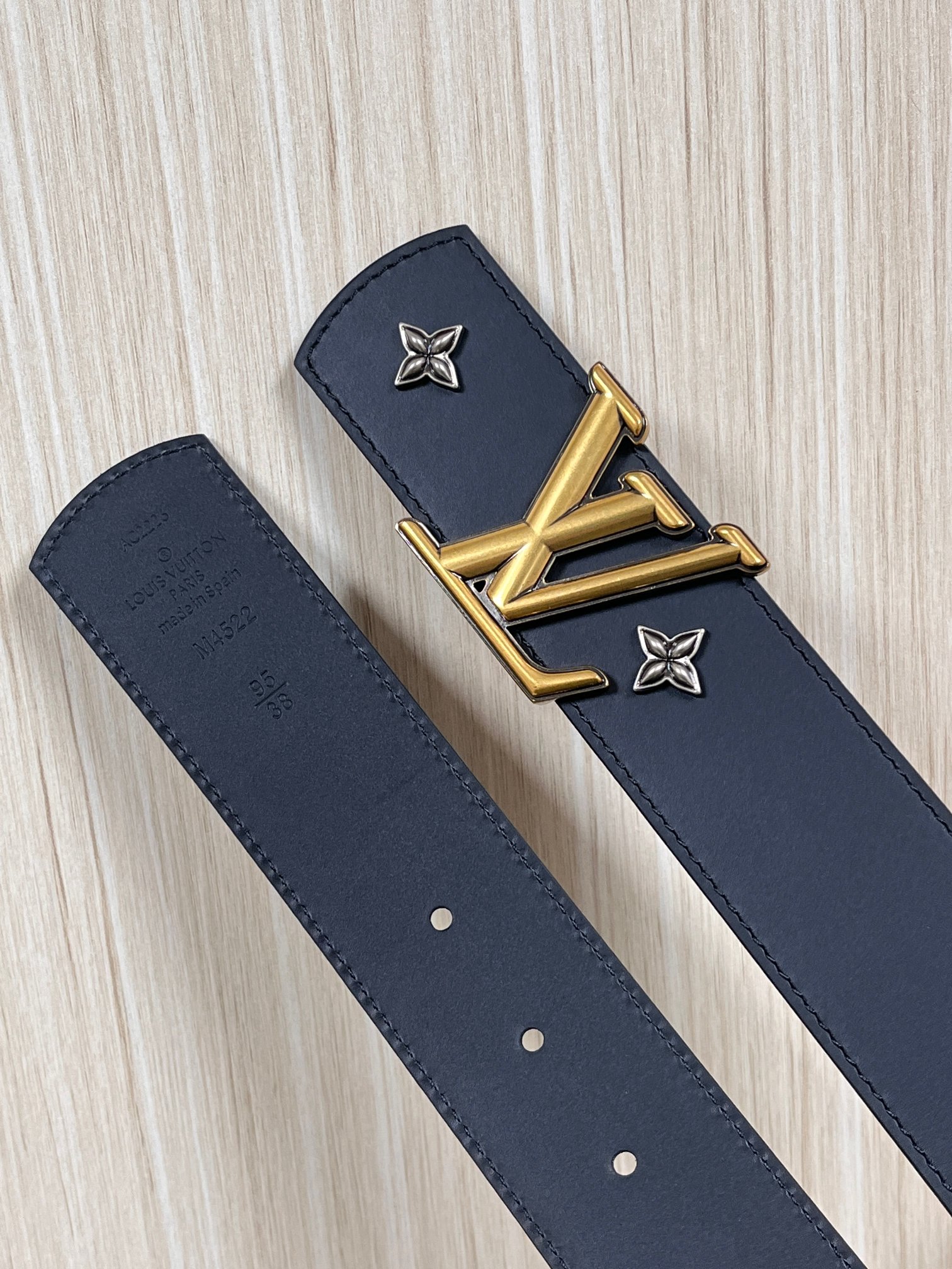 Louis Vuitton Male Basic Belt S-m-l