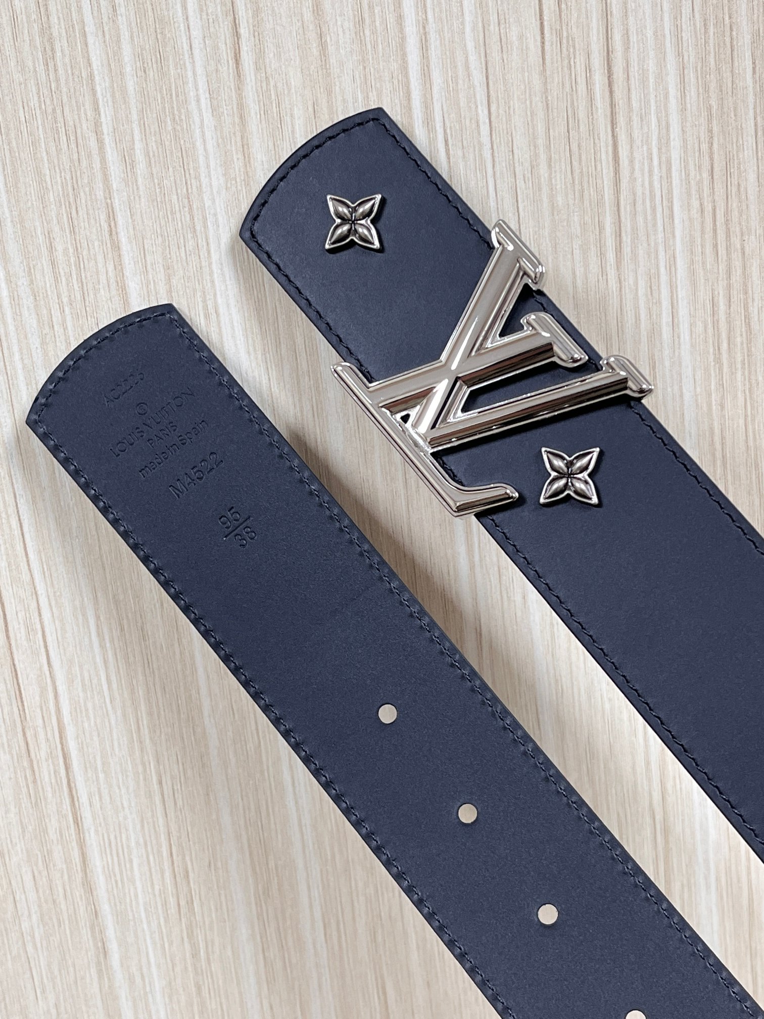 Louis Vuitton Male Basic Belt S-m-l
