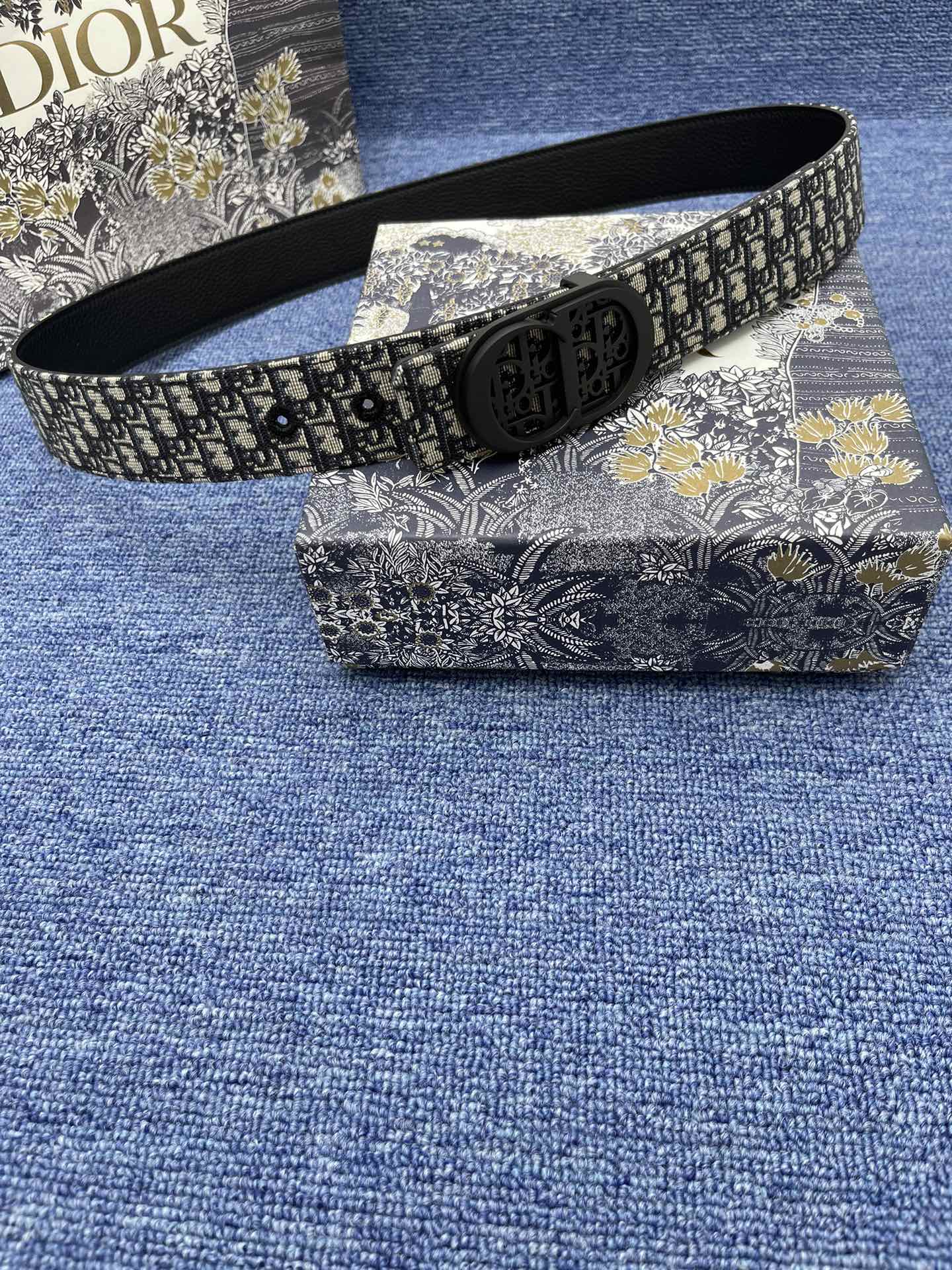 Dior Male Basic Belt Cow Leather Gold S-m