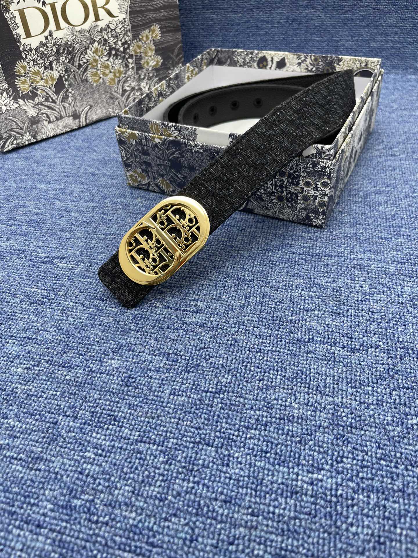 Dior Male Basic Belt Cow Leather Gold S-m