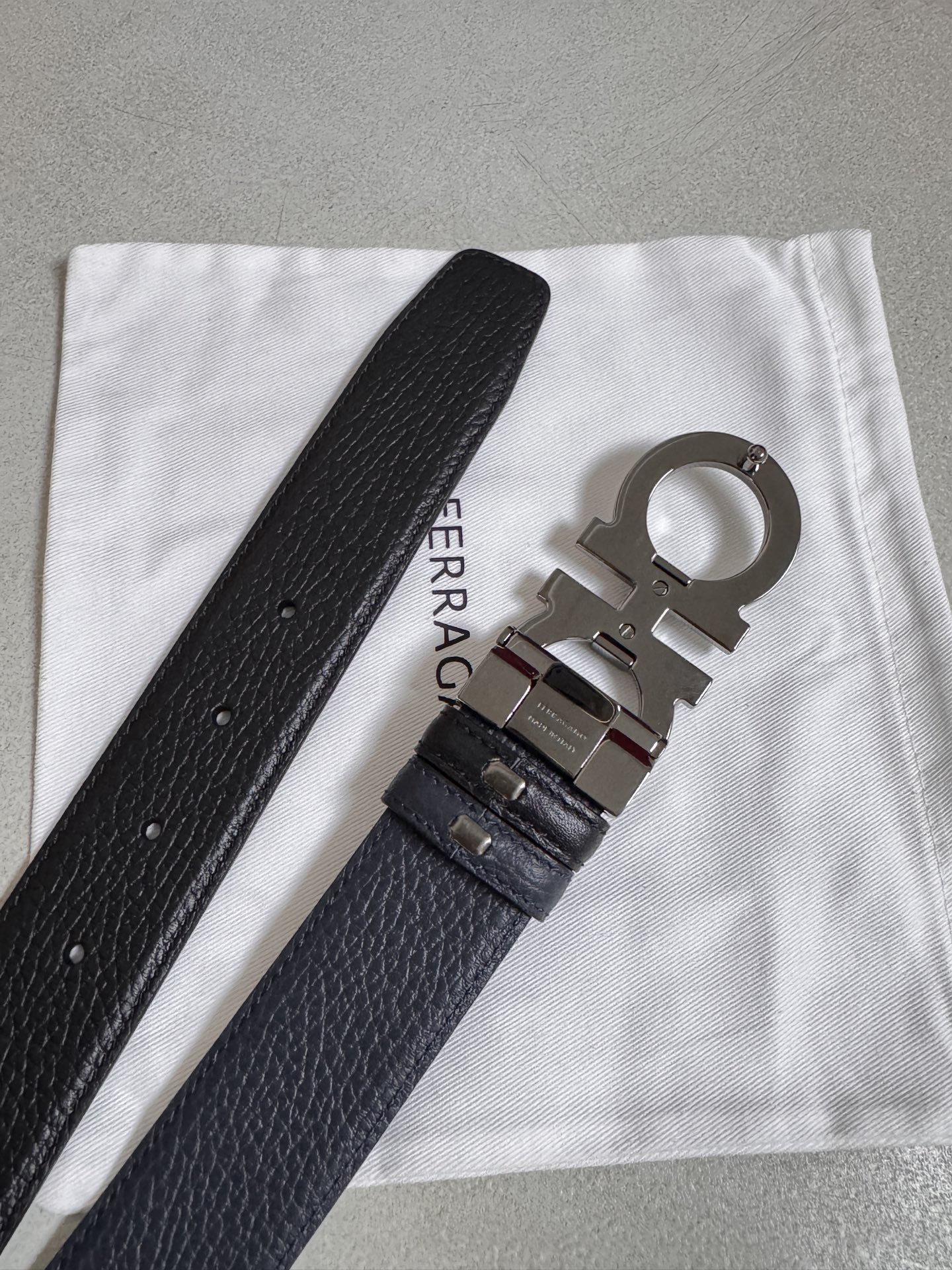 Salvatore Ferragamo Male Basic Belt Cow Leather Black M