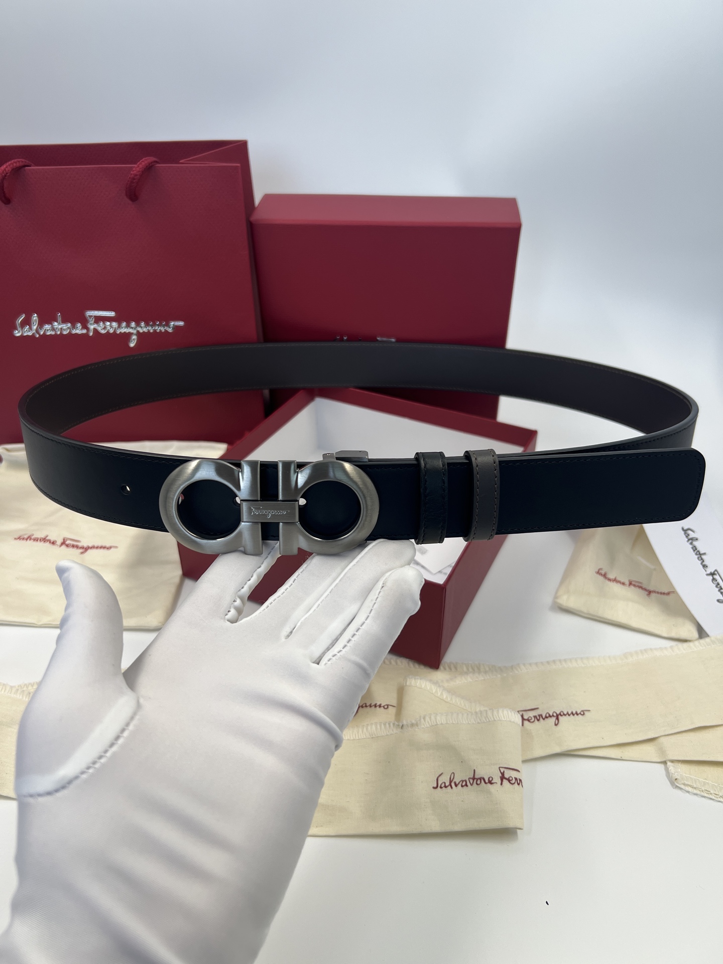 Salvatore Ferragamo Leather Belt Cow Leather 35cm