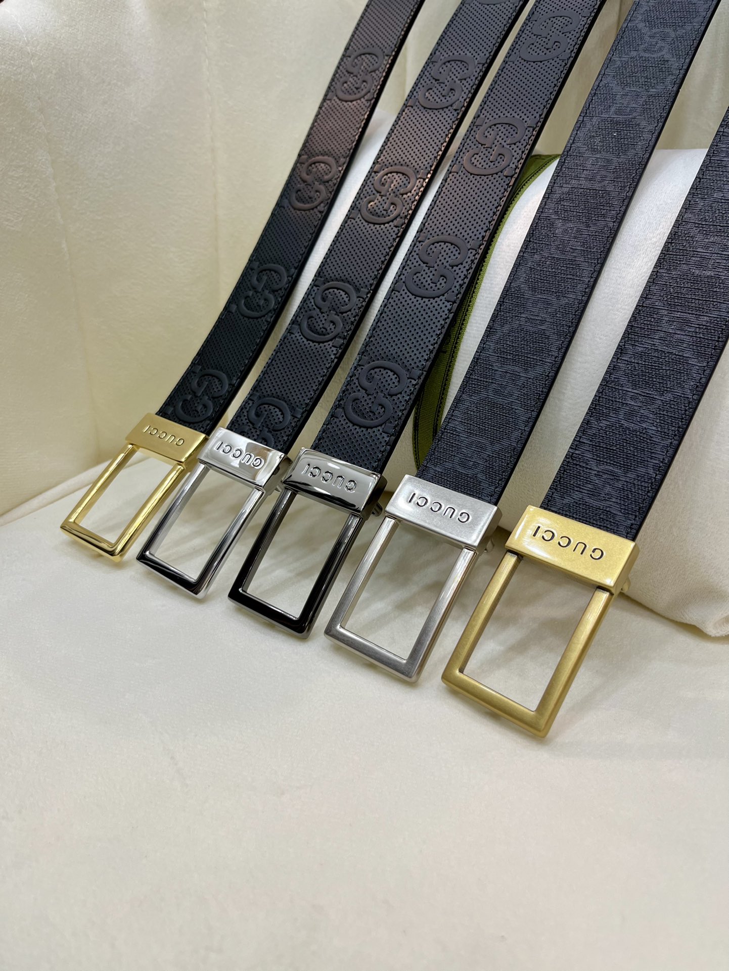 Gucci Basic Belt Top Grain Leather M