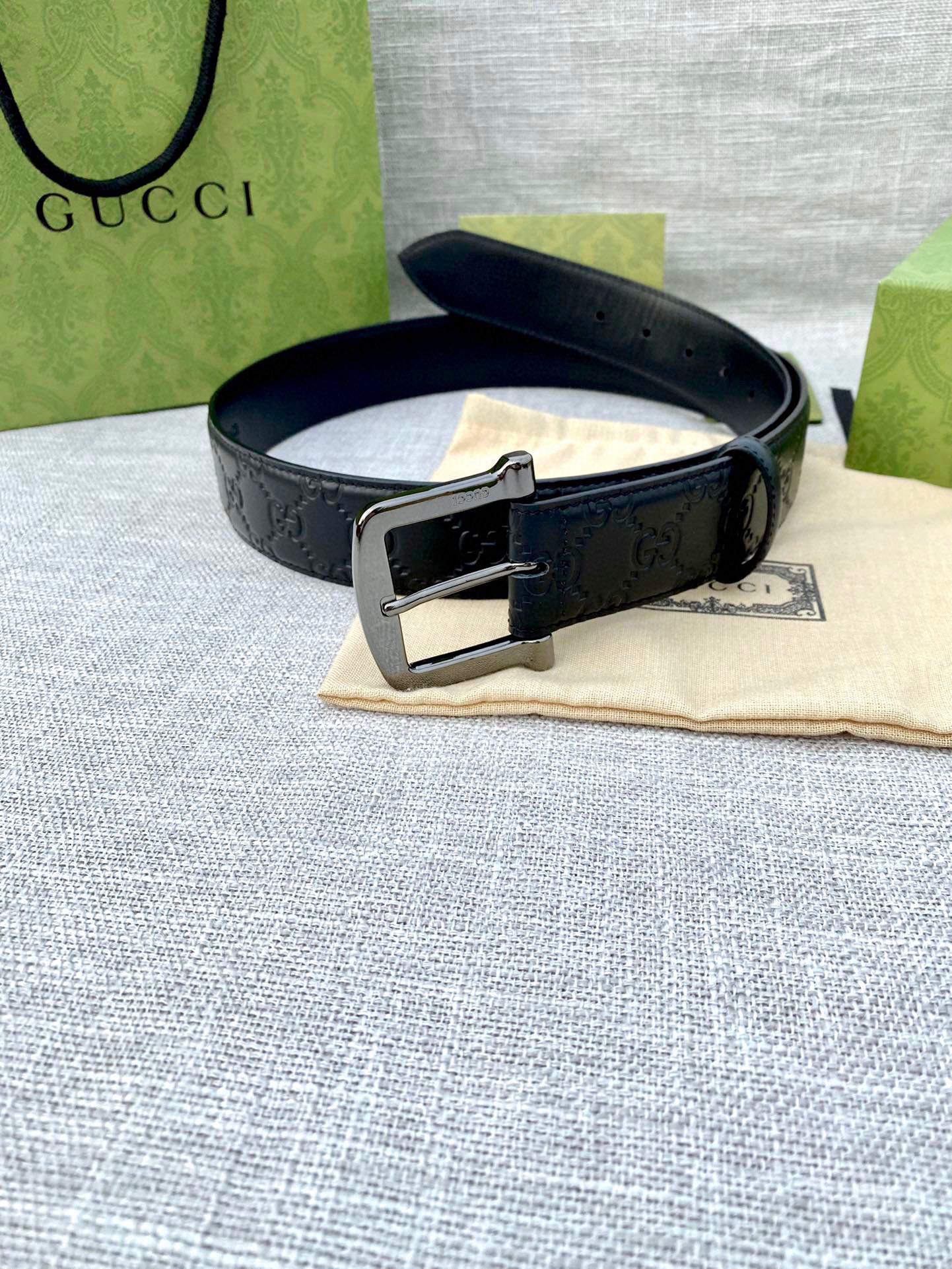 Gucci Male Leather Belt S-m