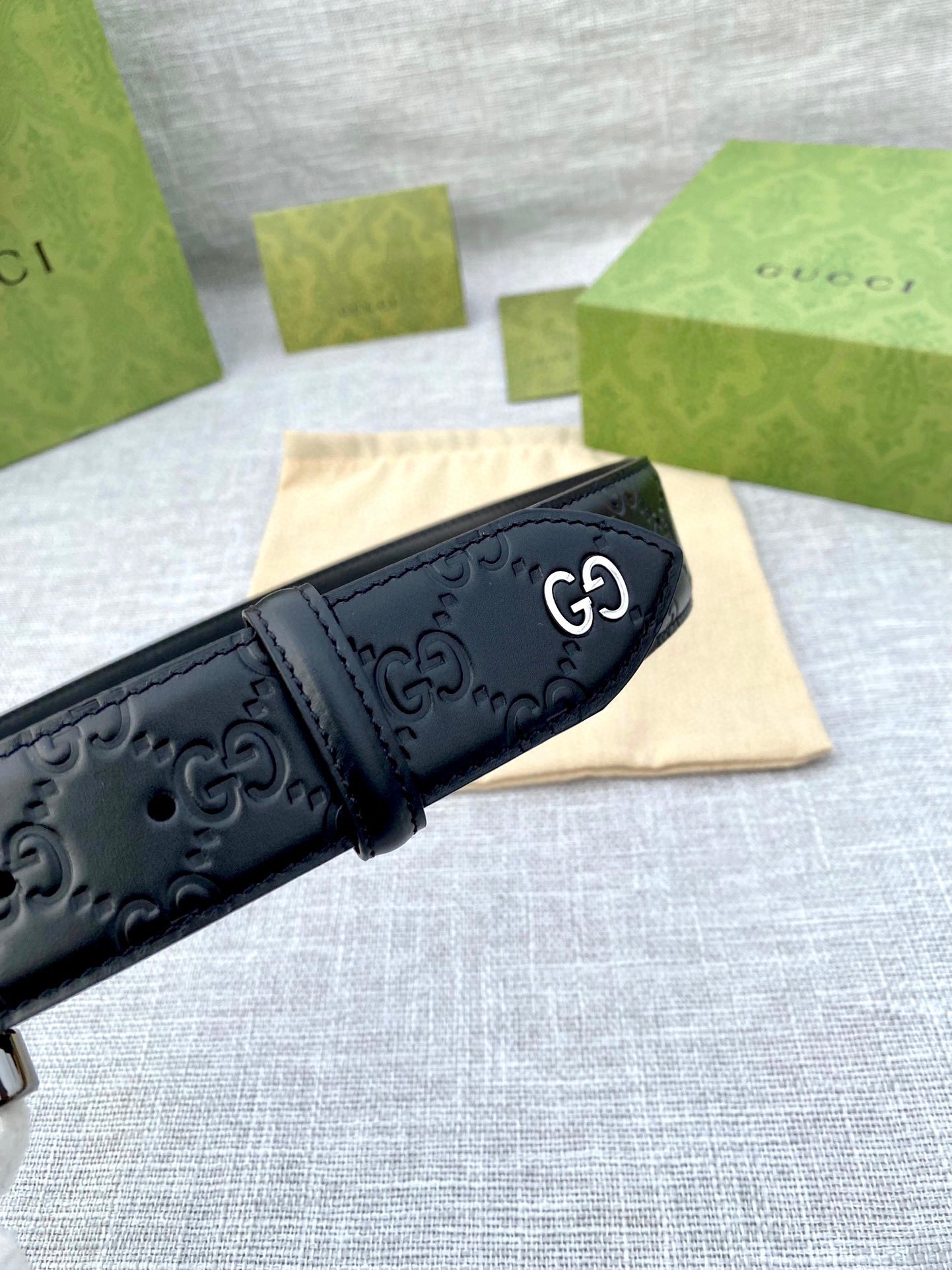 Gucci Male Leather Belt S-m