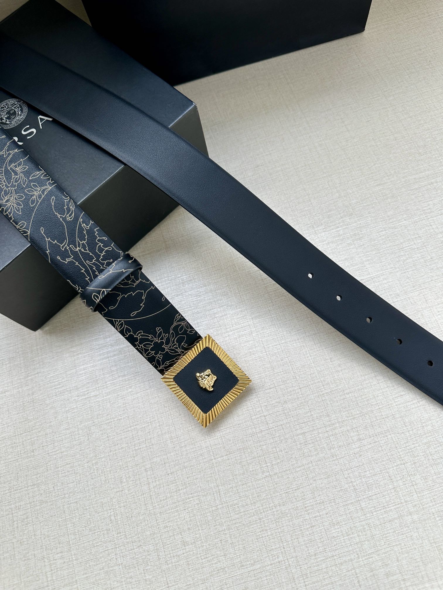 Versace Basic Belt Cow Leather S-m-l