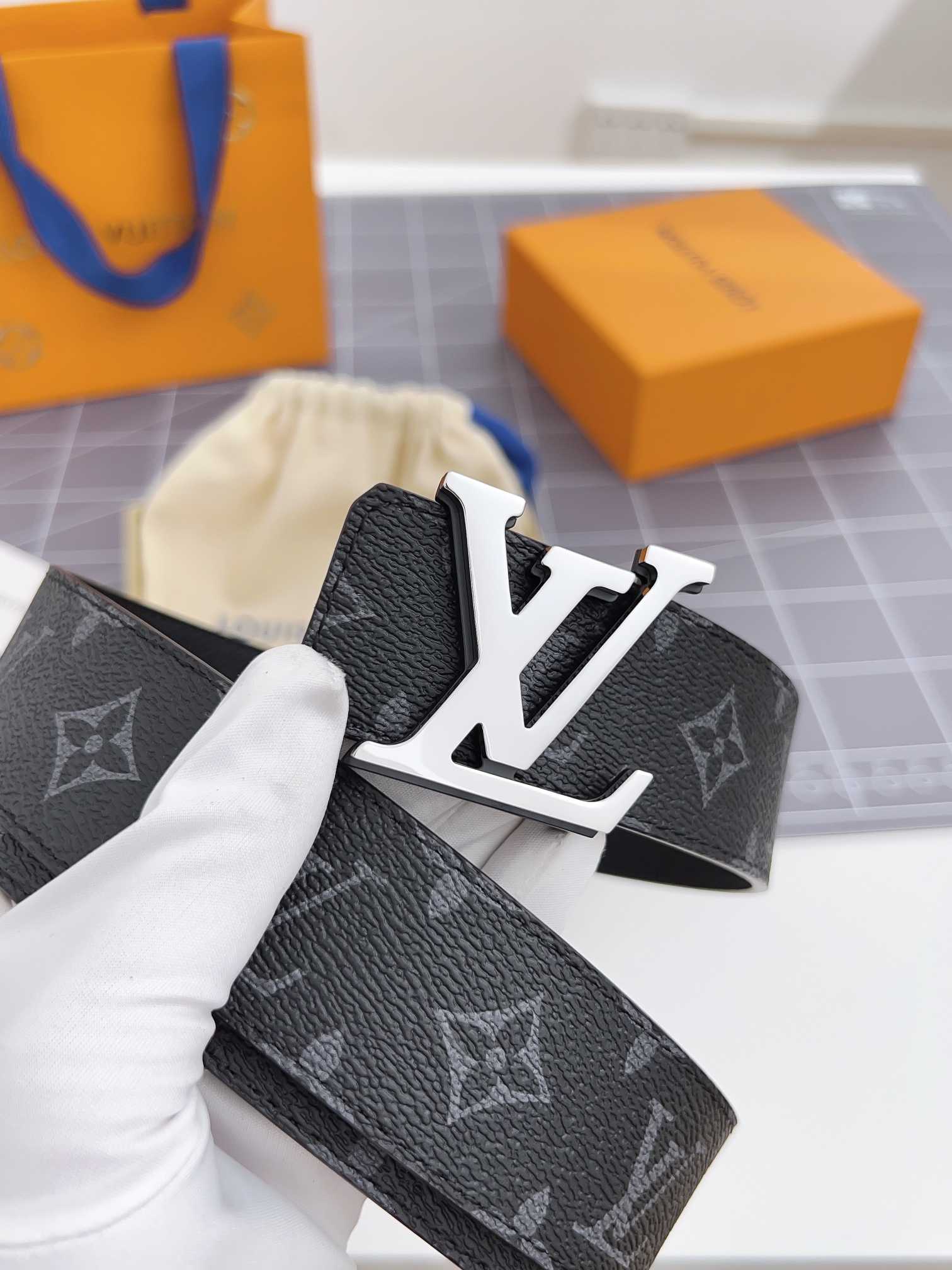 Louis Vuitton Basic Belt Cow Leather 40mm