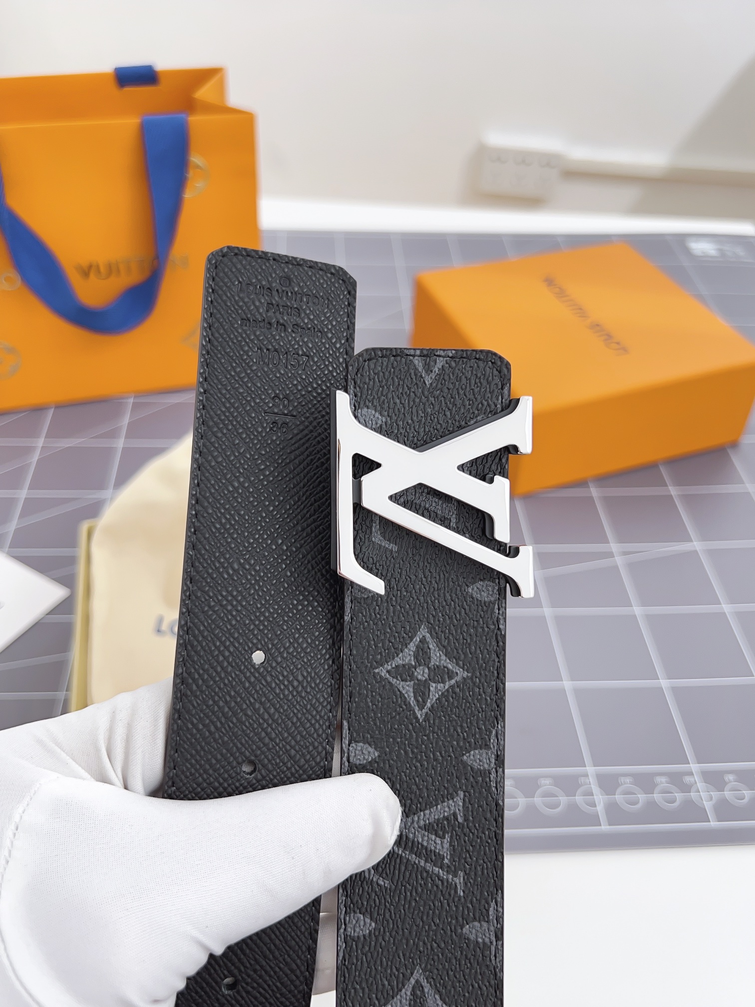 Louis Vuitton Basic Belt Cow Leather 40mm