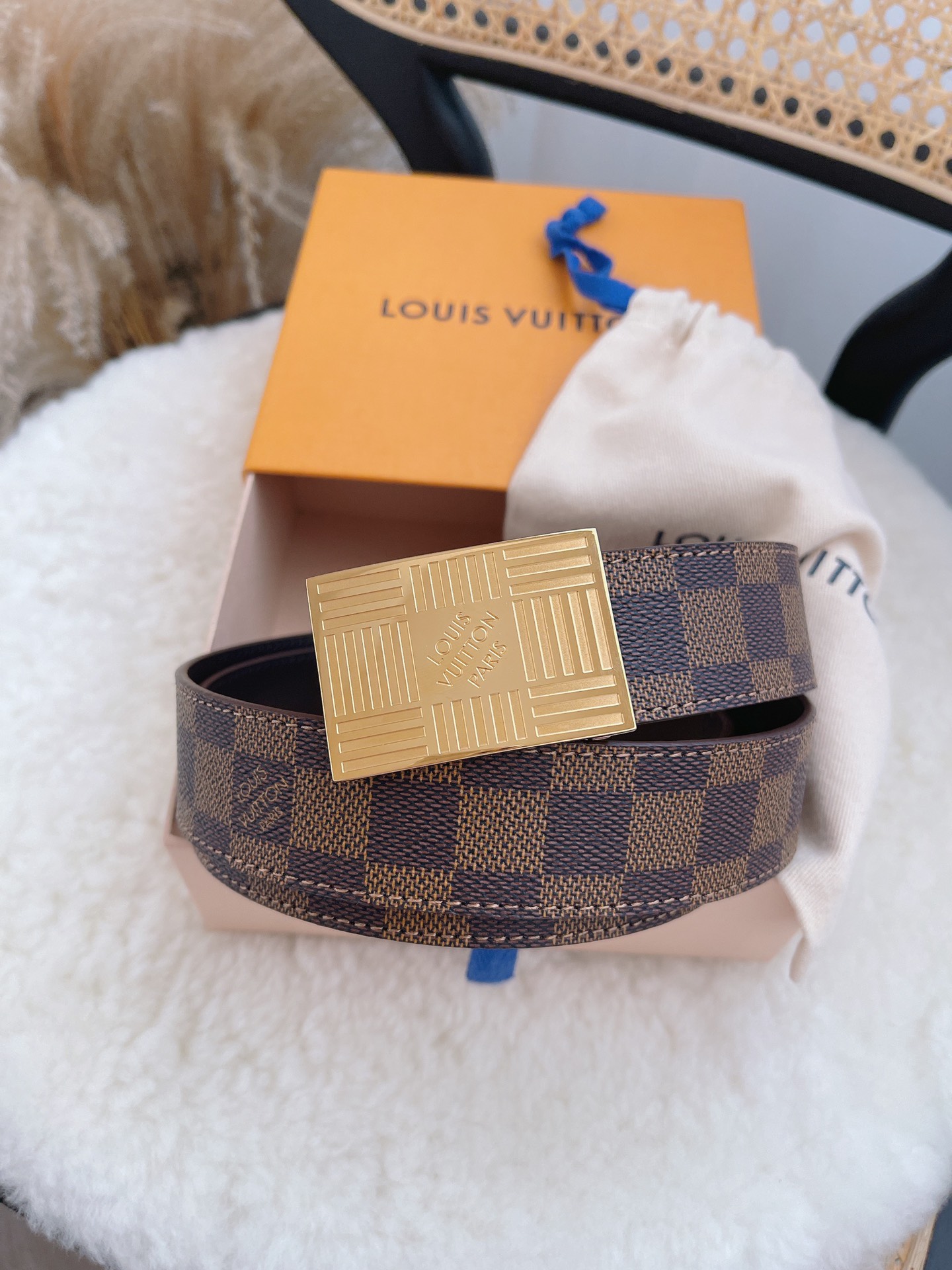 Louis Vuitton Male Leather Belt M-l