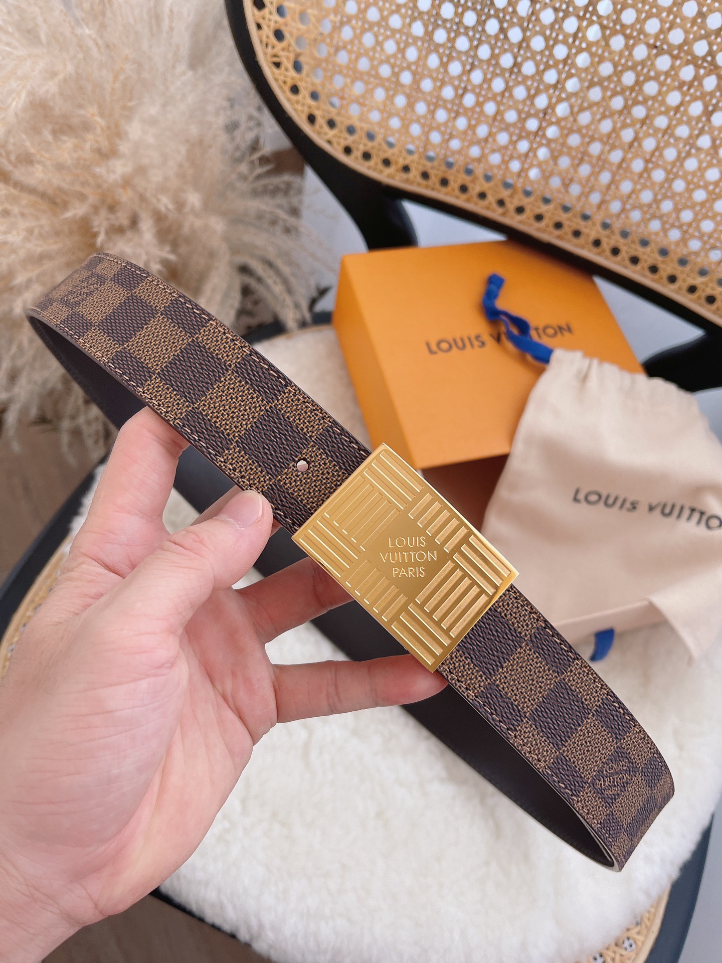 Louis Vuitton Male Leather Belt M-l