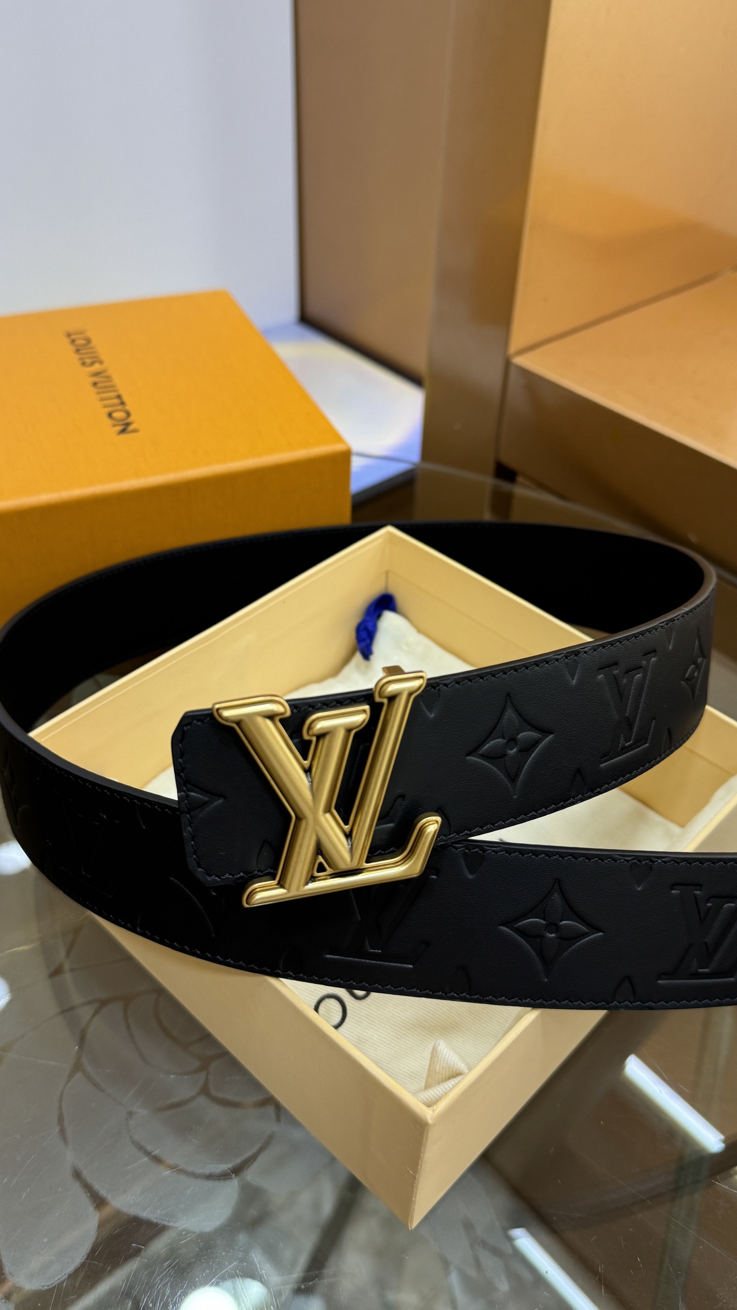 Louis Vuitton Male Basic Belt Cow Leather Black S-m-l