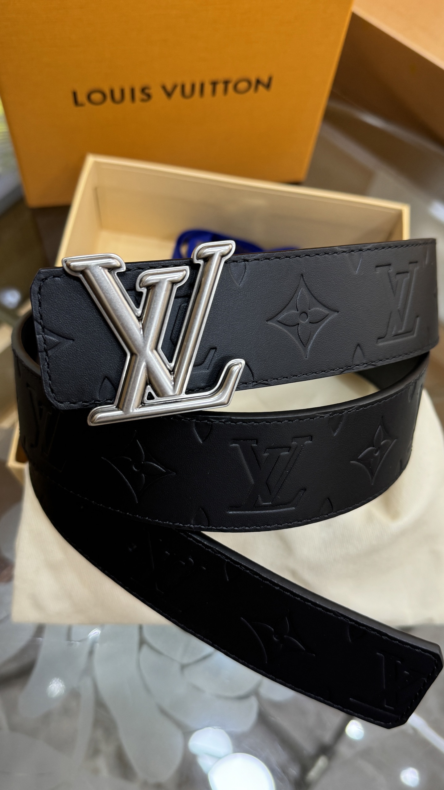Louis Vuitton Male Basic Belt Cow Leather Black S-m-l