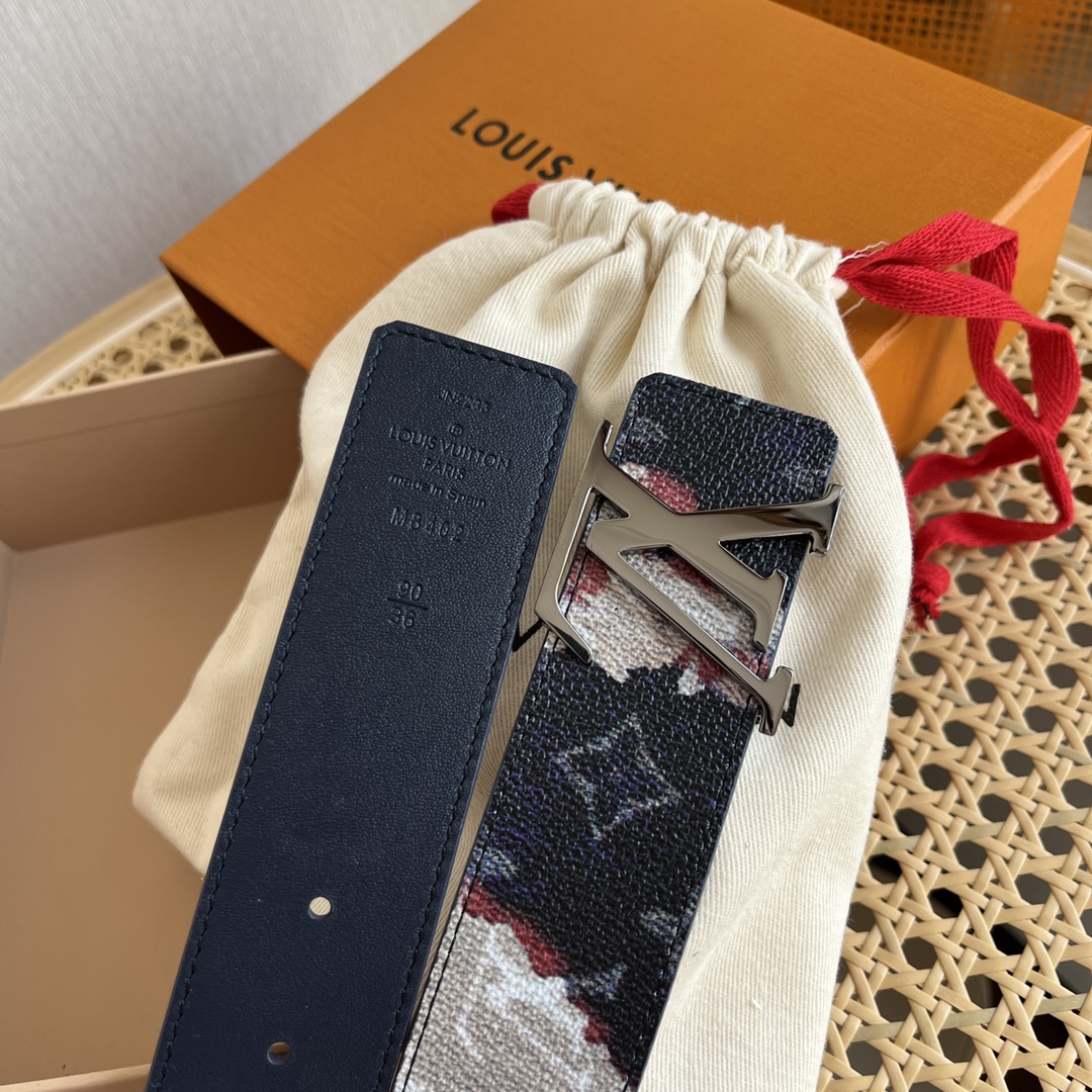 Louis Vuitton Male Basic Belt Cow Leather M