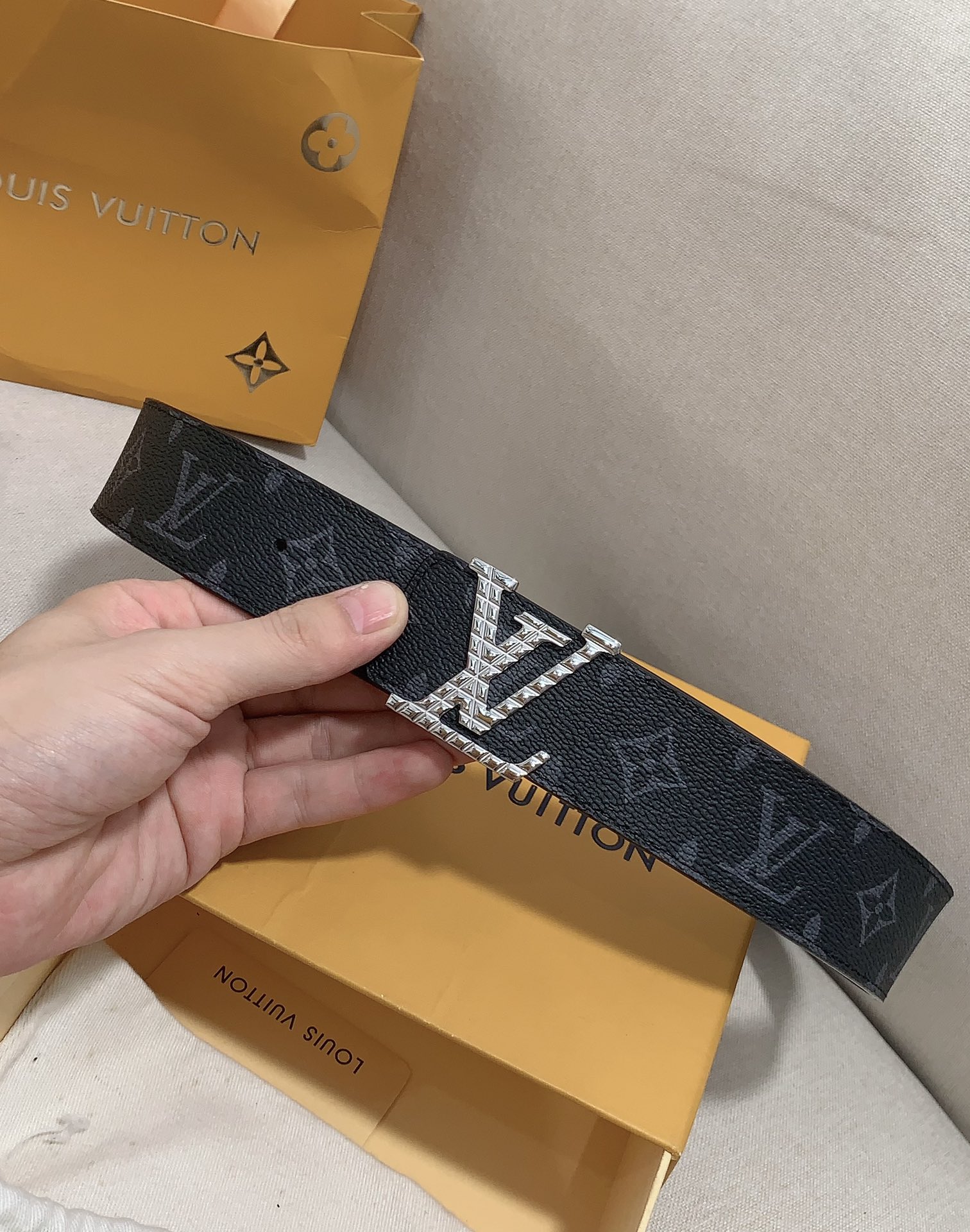 Louis Vuitton Male Leather Belt Cow Leather L
