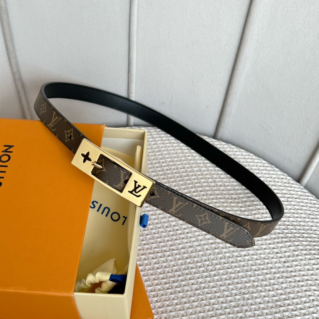 Female Basic Belt Gold