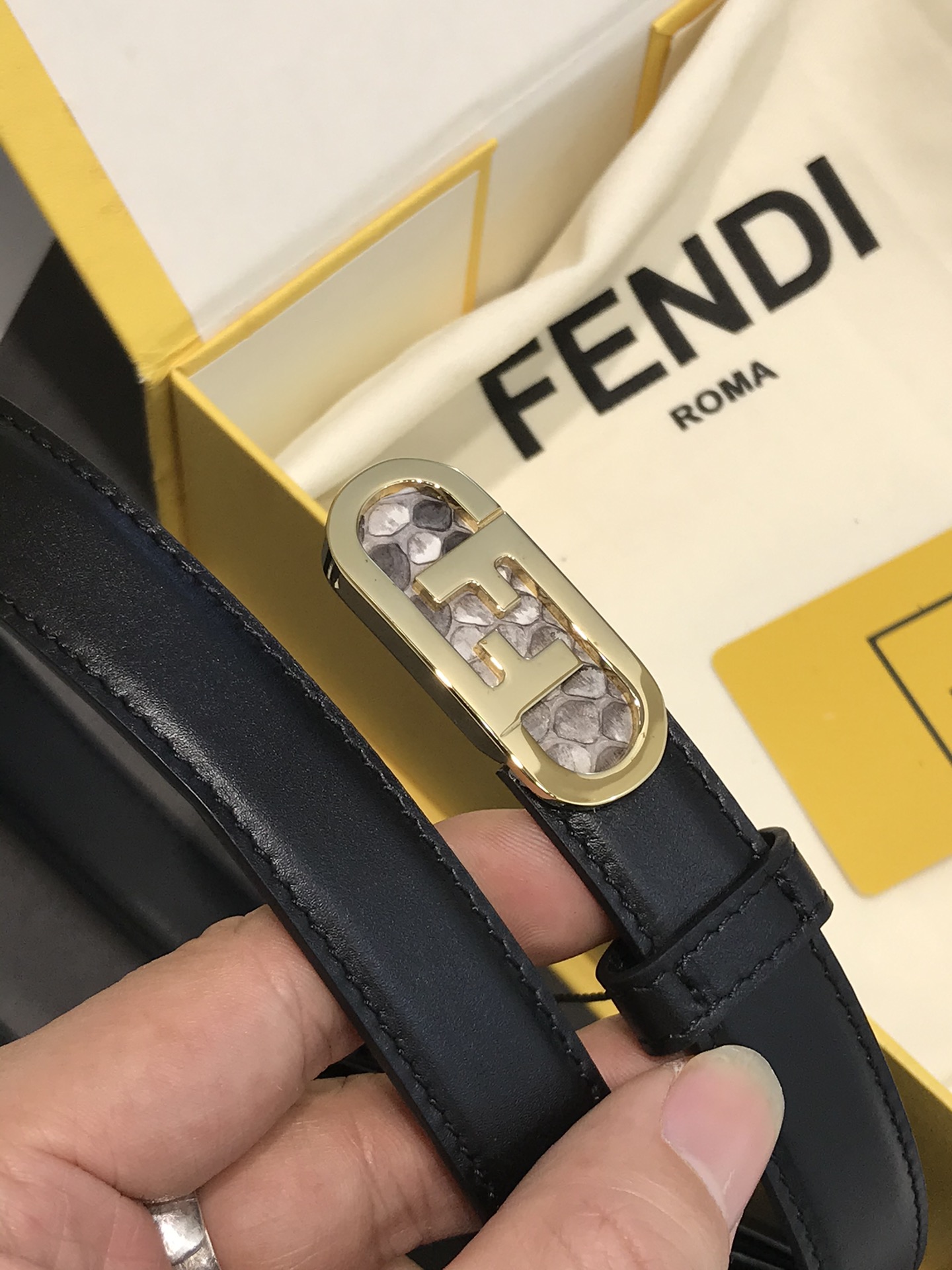 Female Basic Belt Cow Leather M