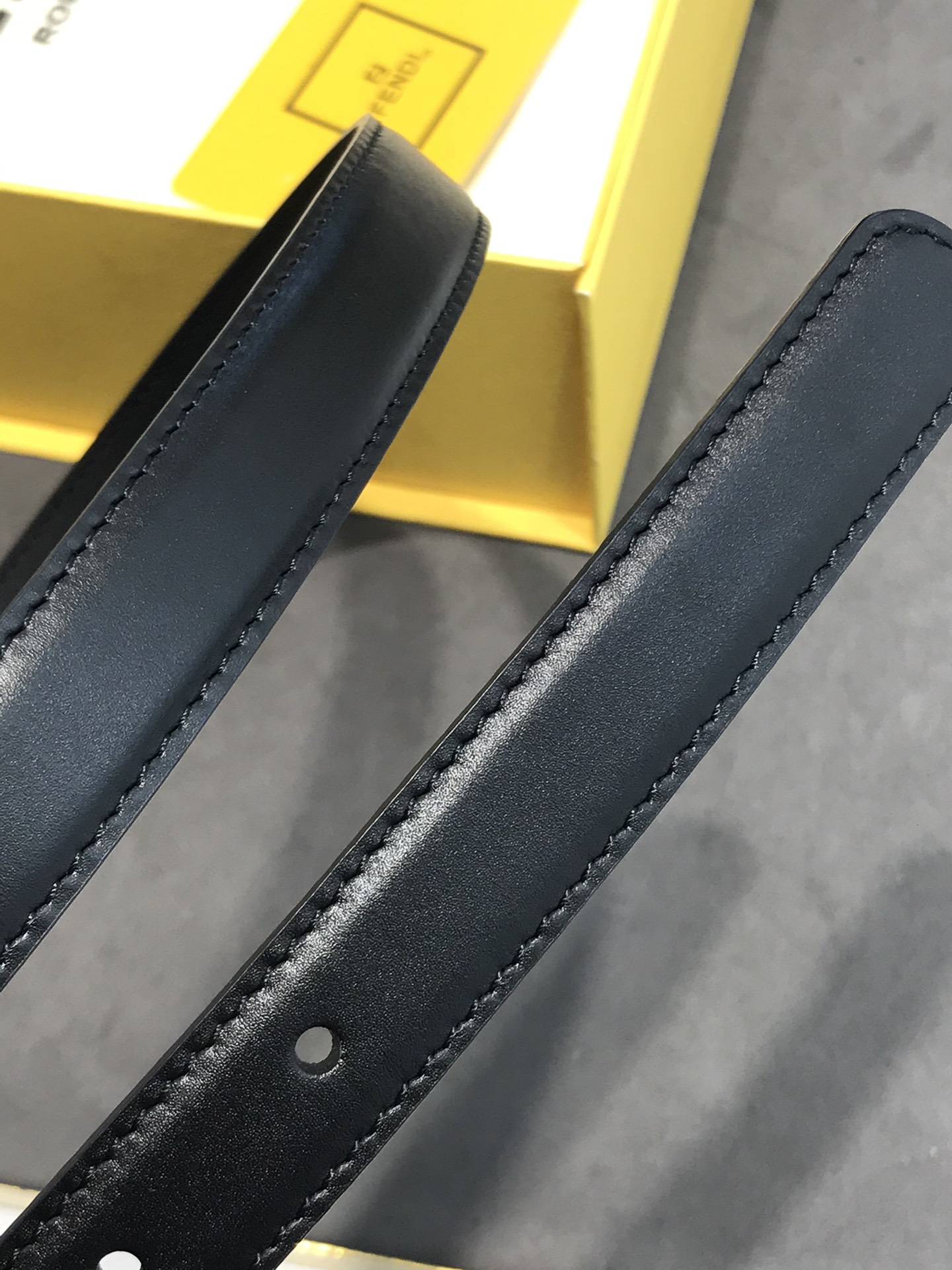 Female Basic Belt Cow Leather M