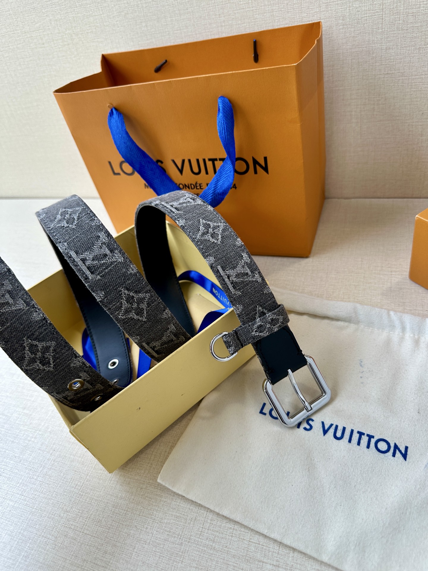 Louis Vuitton Female Basic Belt M-l