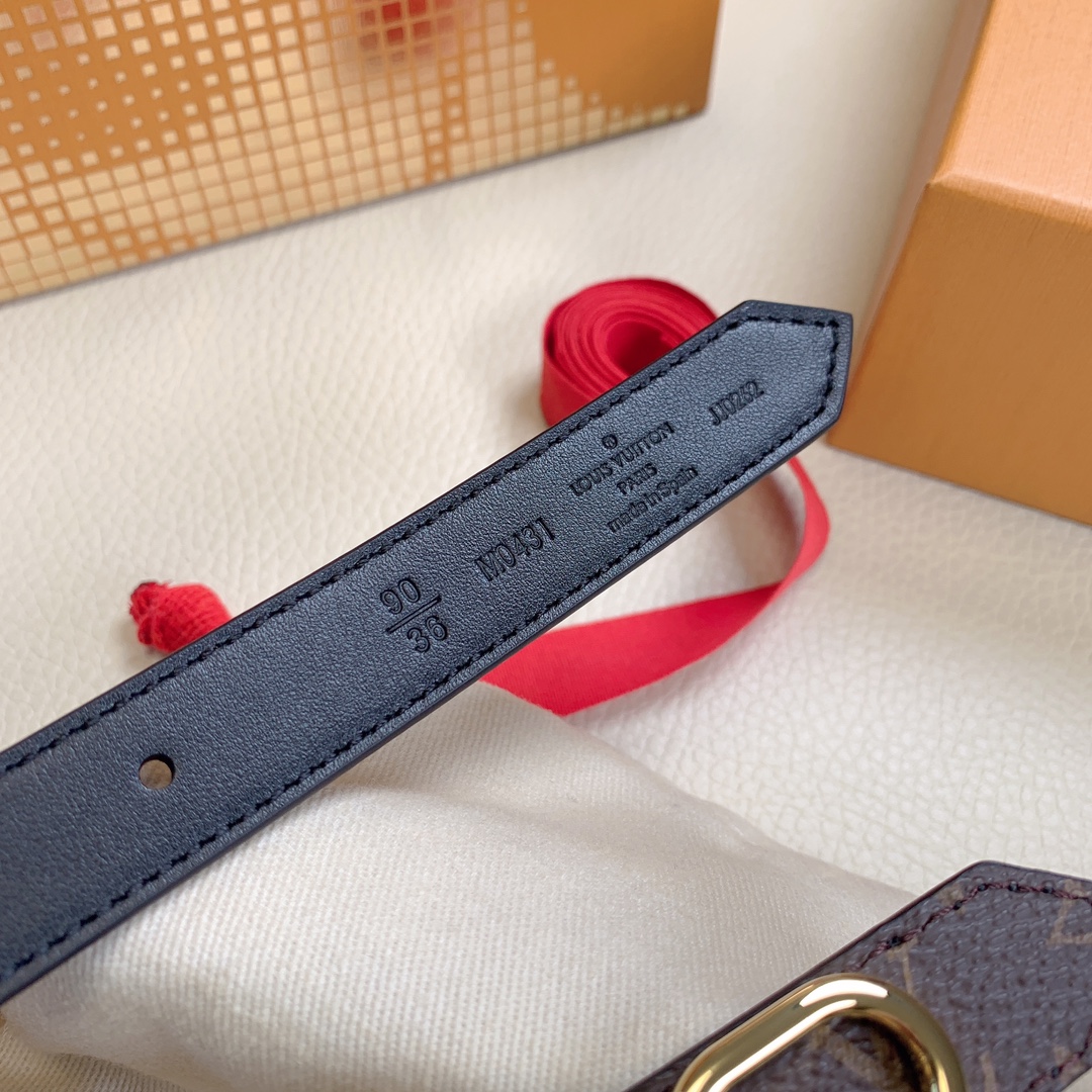 Louis Vuitton Female Leather Belt Top Grain Leather M-l