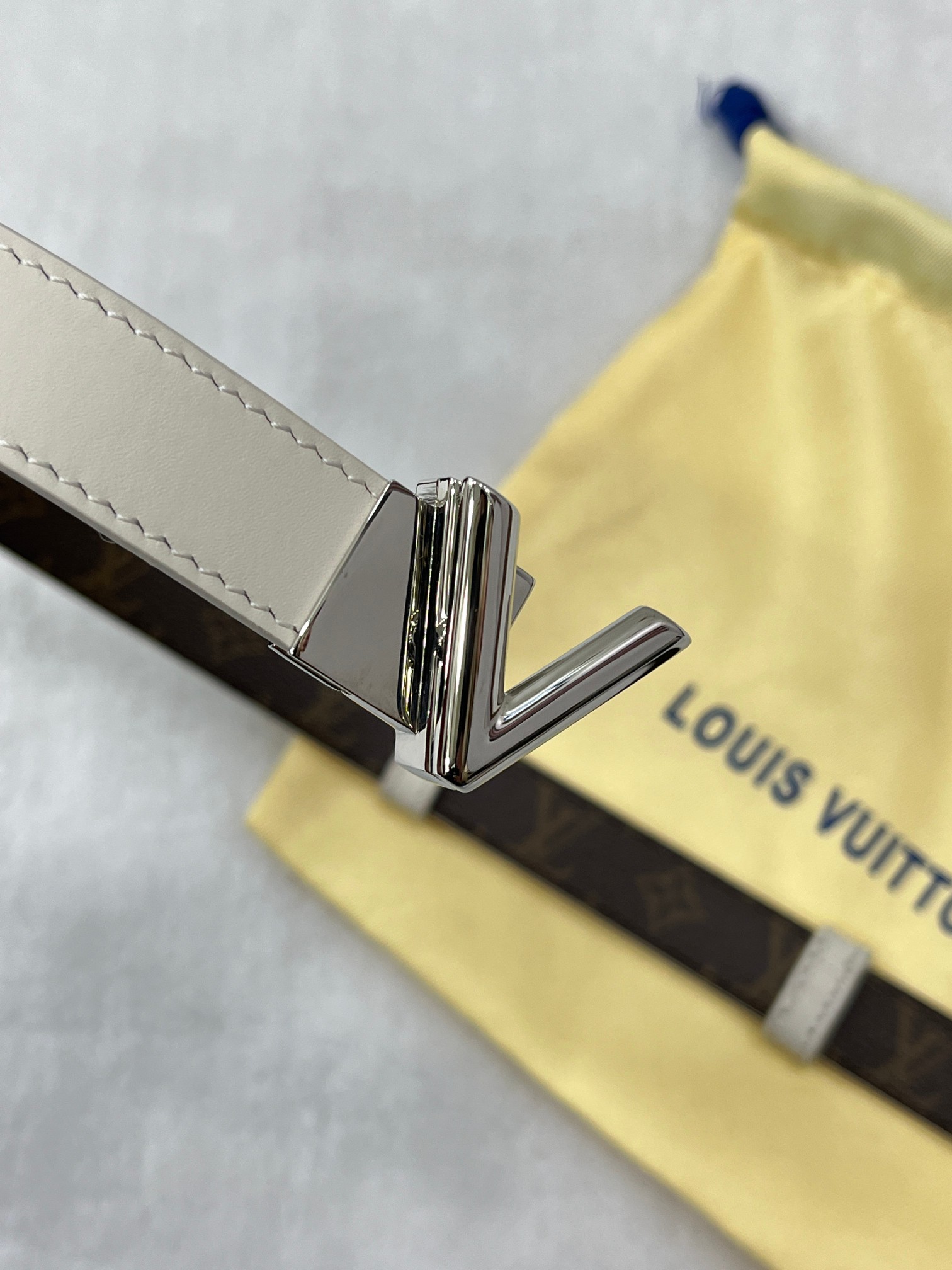 Louis Vuitton Female Basic Belt Adjustable M-l