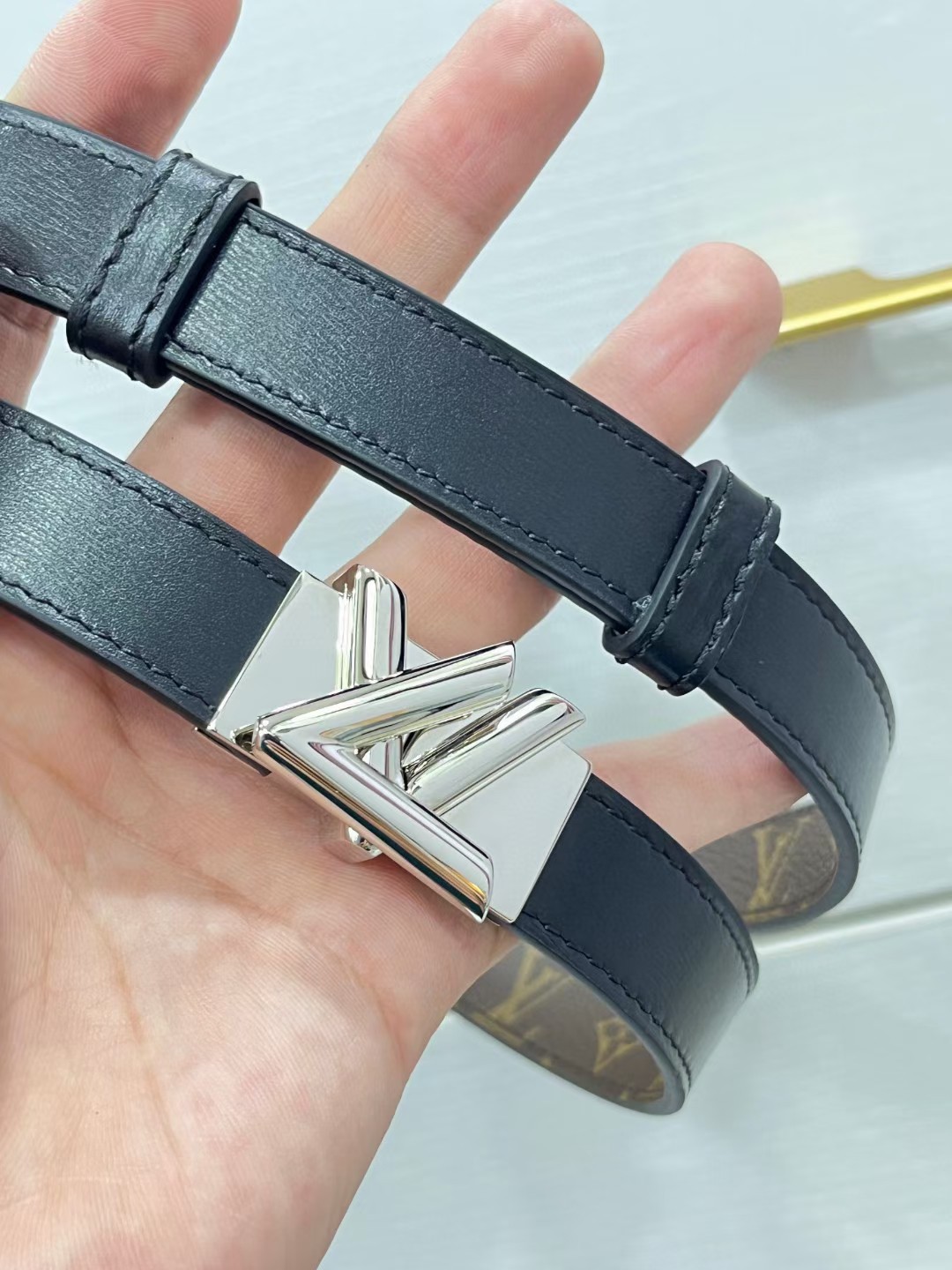 Louis Vuitton Female Basic Belt Adjustable M-l