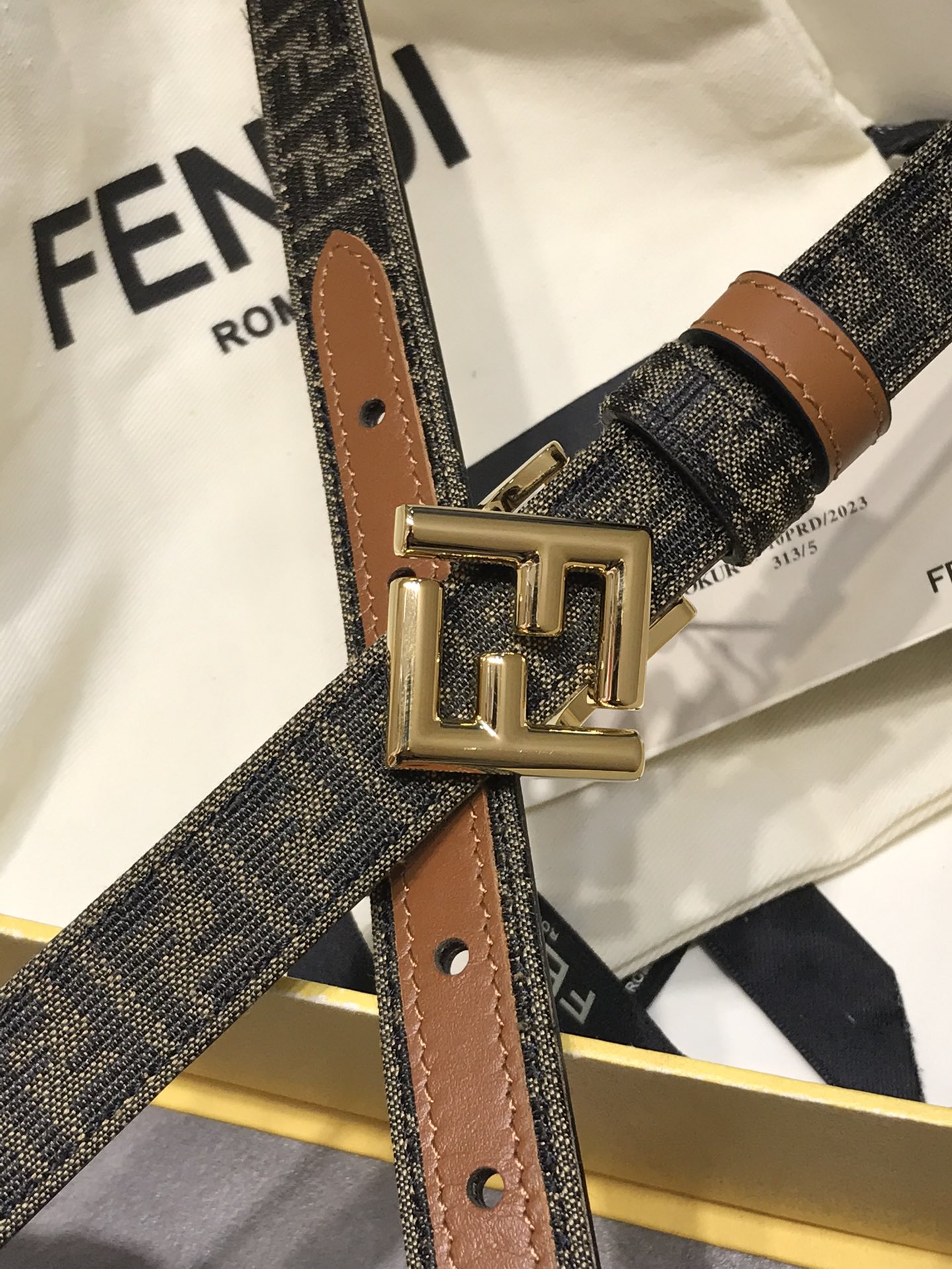 Fendi Female Leather Belt Cow Leather Black 20mm