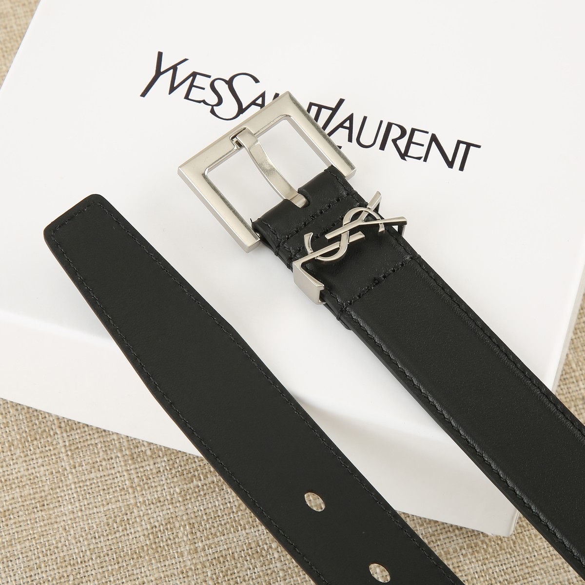 Saint Laurent Female Basic Belt Cow Leather M