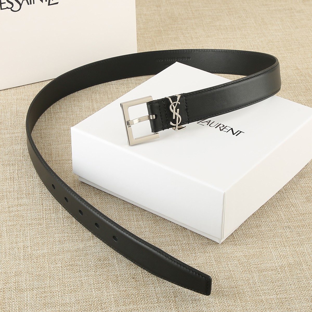 Saint Laurent Female Basic Belt Cow Leather M