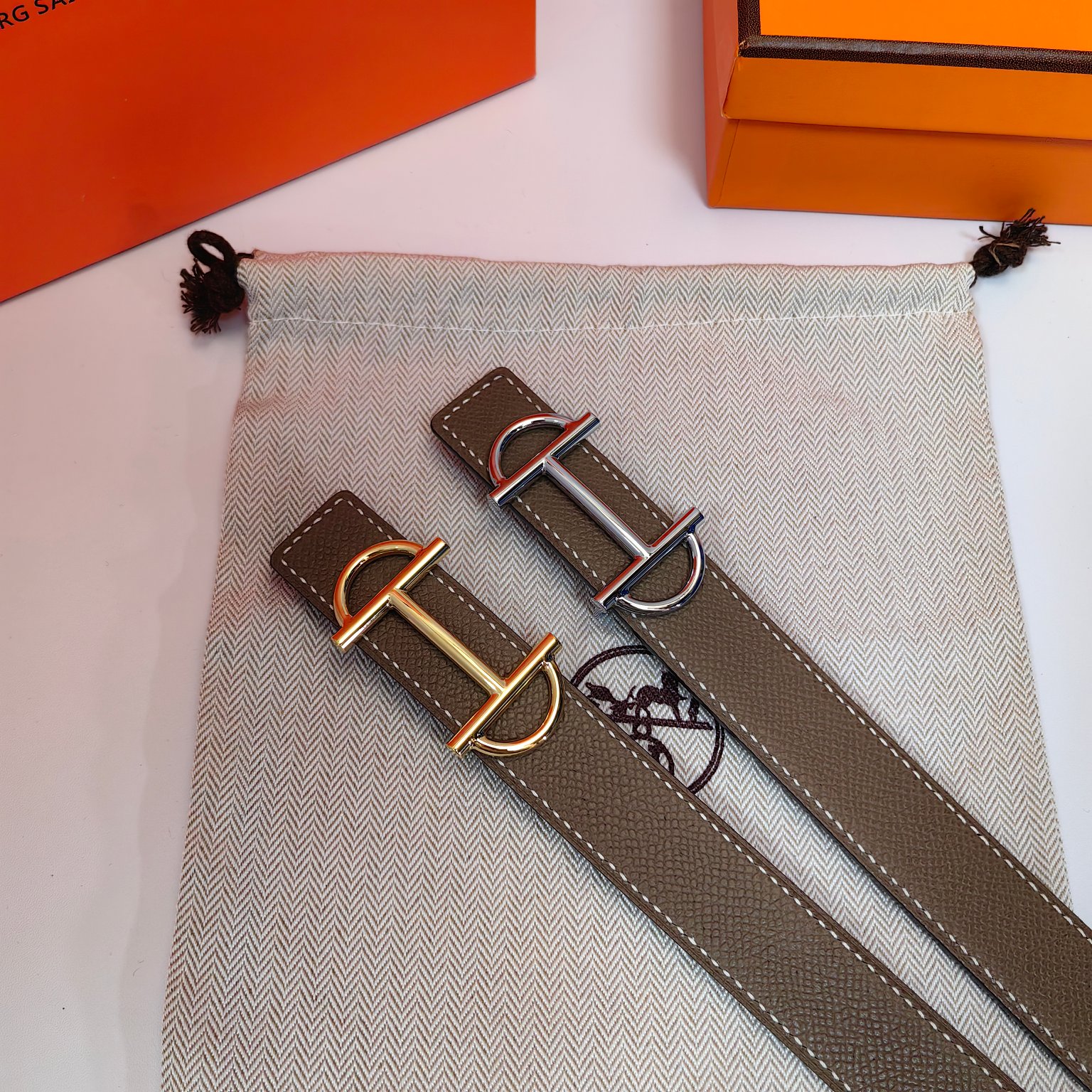 Hermès Female Basic Belt Cow Leather M