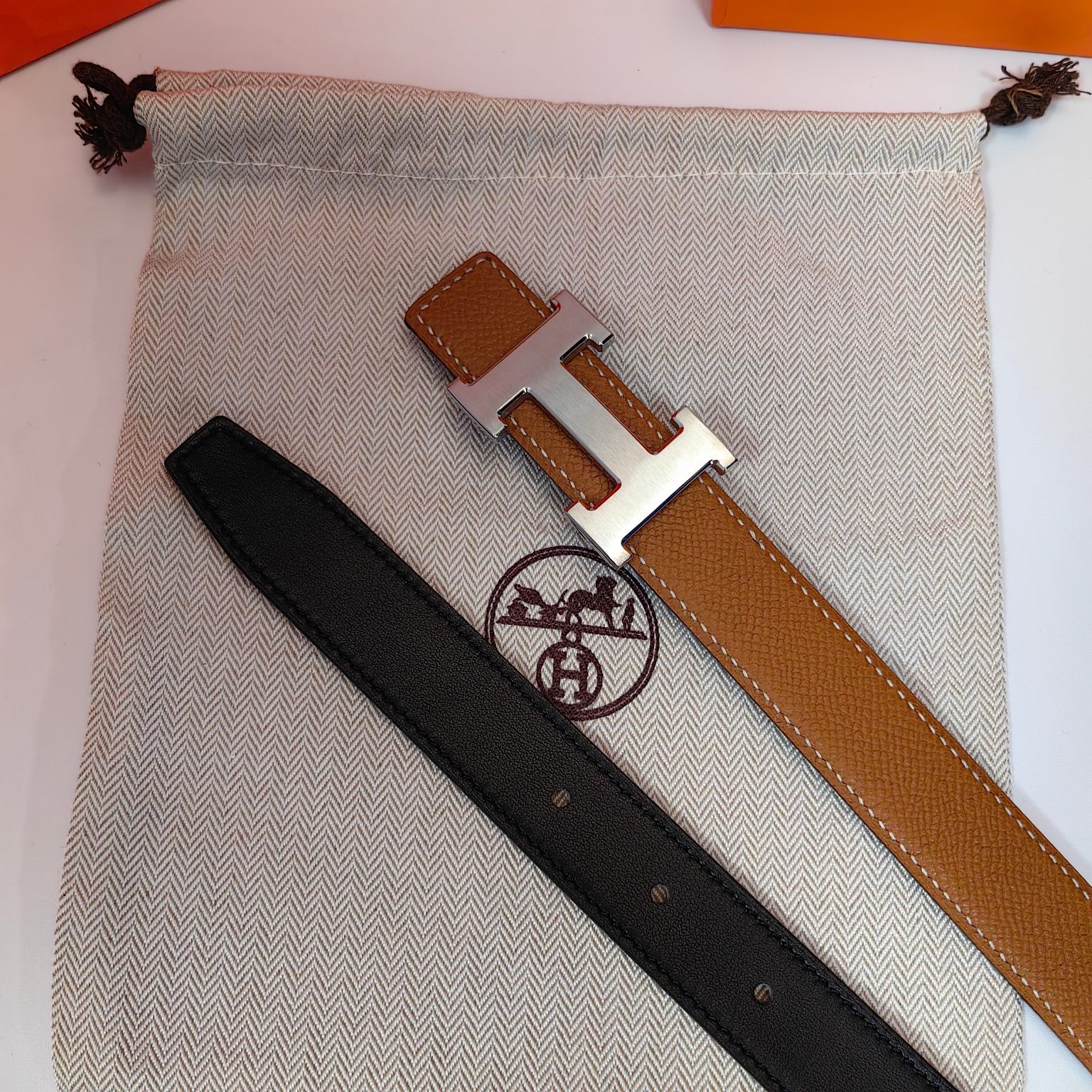 Hermès Female Basic Belt Cow Leather M