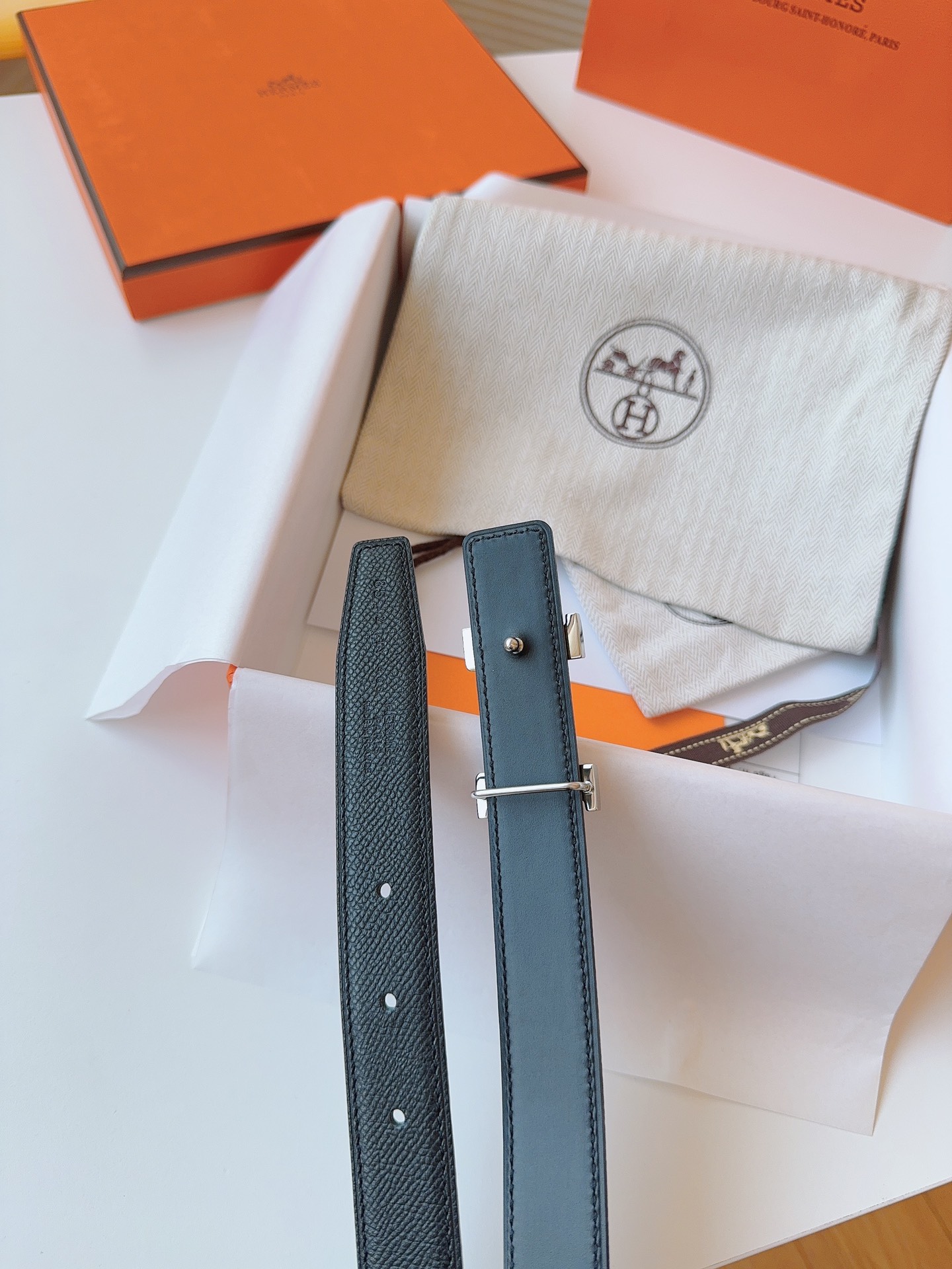 Hermès Female Basic Belt Cow Leather S-m