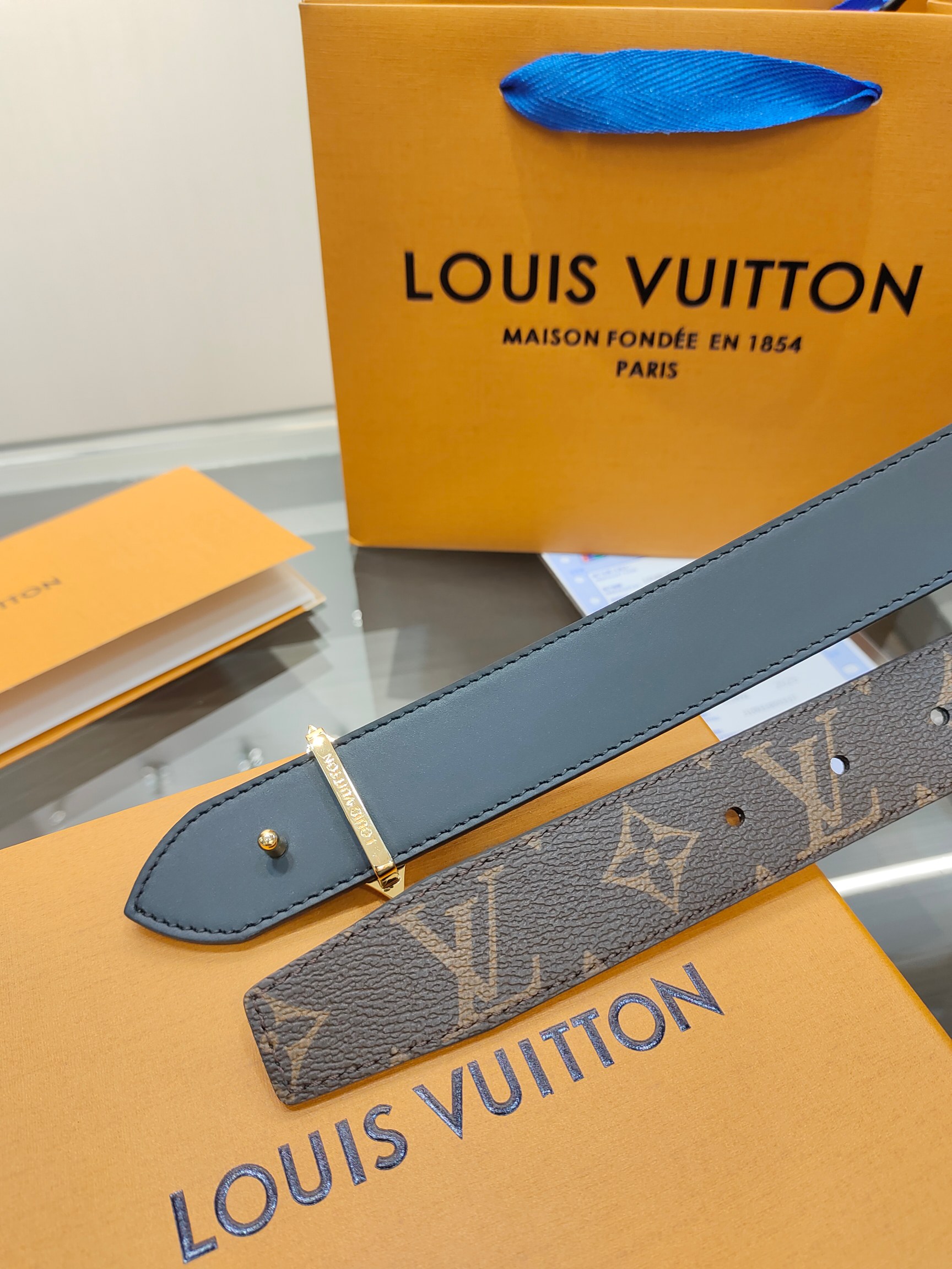 Louis Vuitton Female Basic Belt Cow Leather M-l