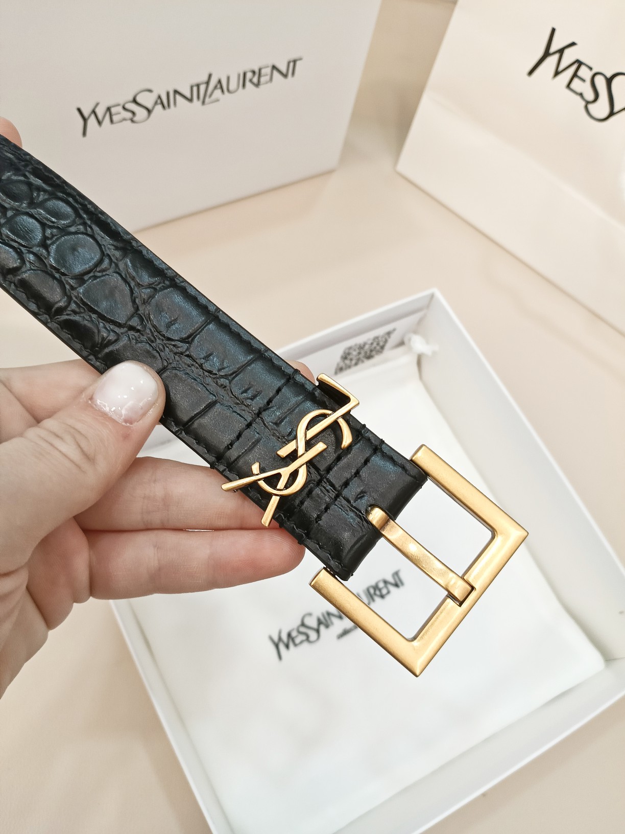 Saint Laurent Female Basic Belt Cow Leather S-l