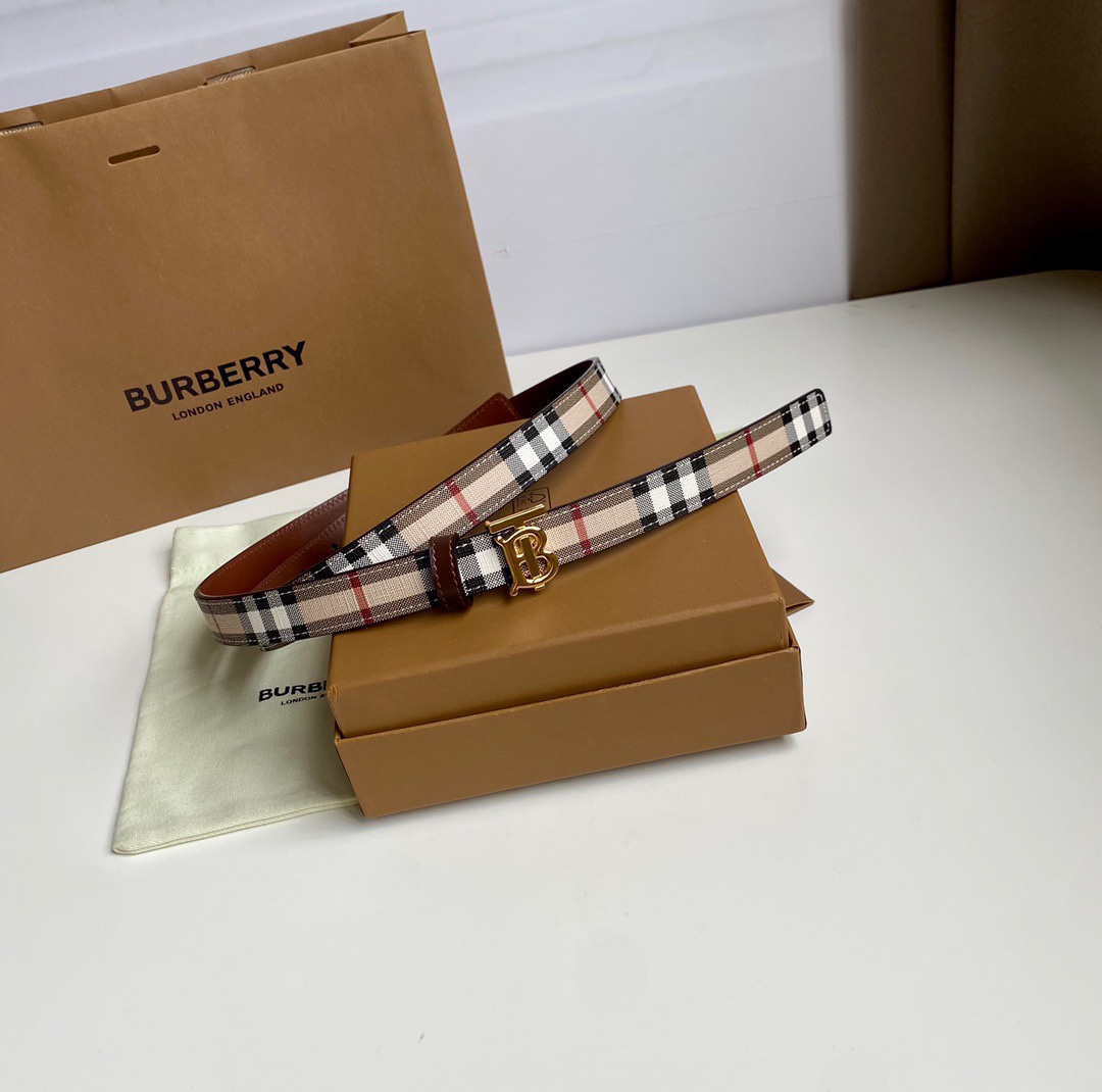 Burberry Female Basic Belt M