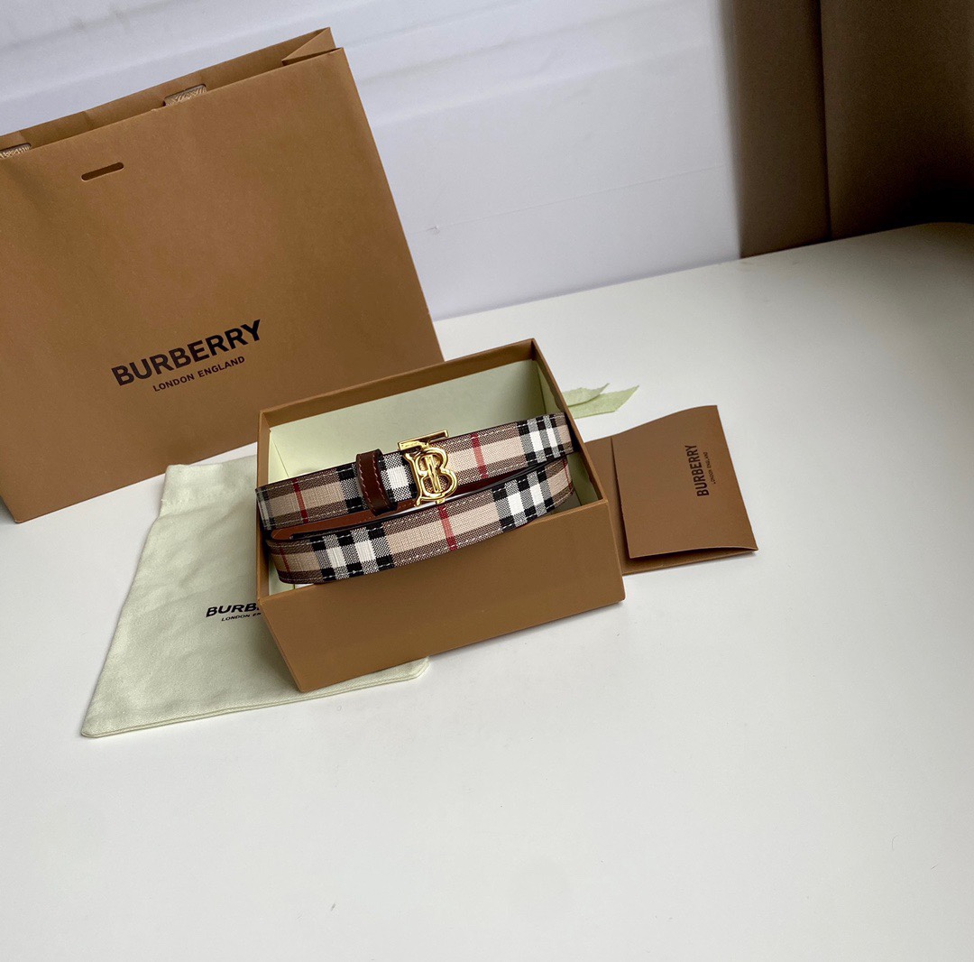 Burberry Female Basic Belt M