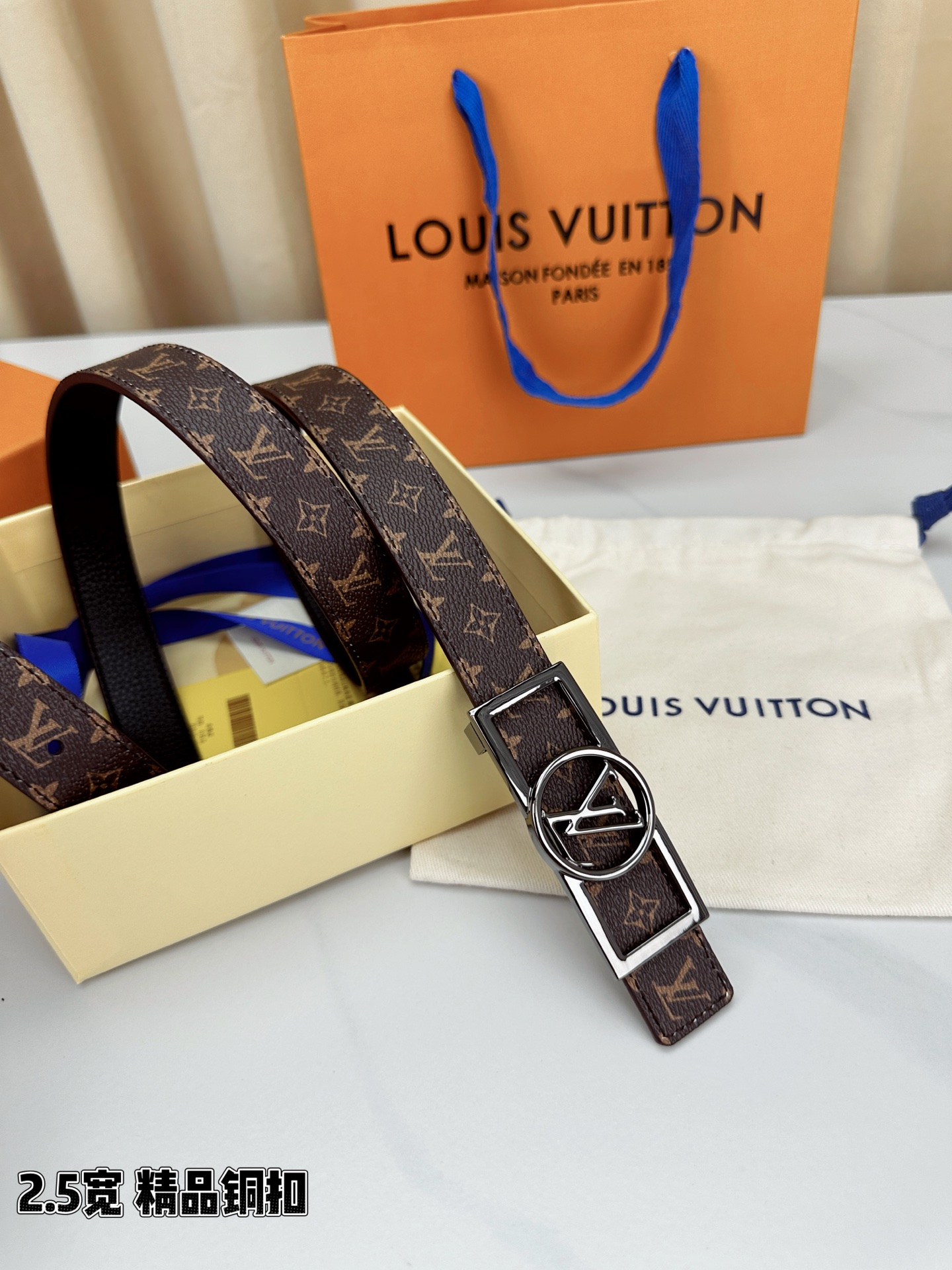 Louis Vuitton Female Leather Belt S-l