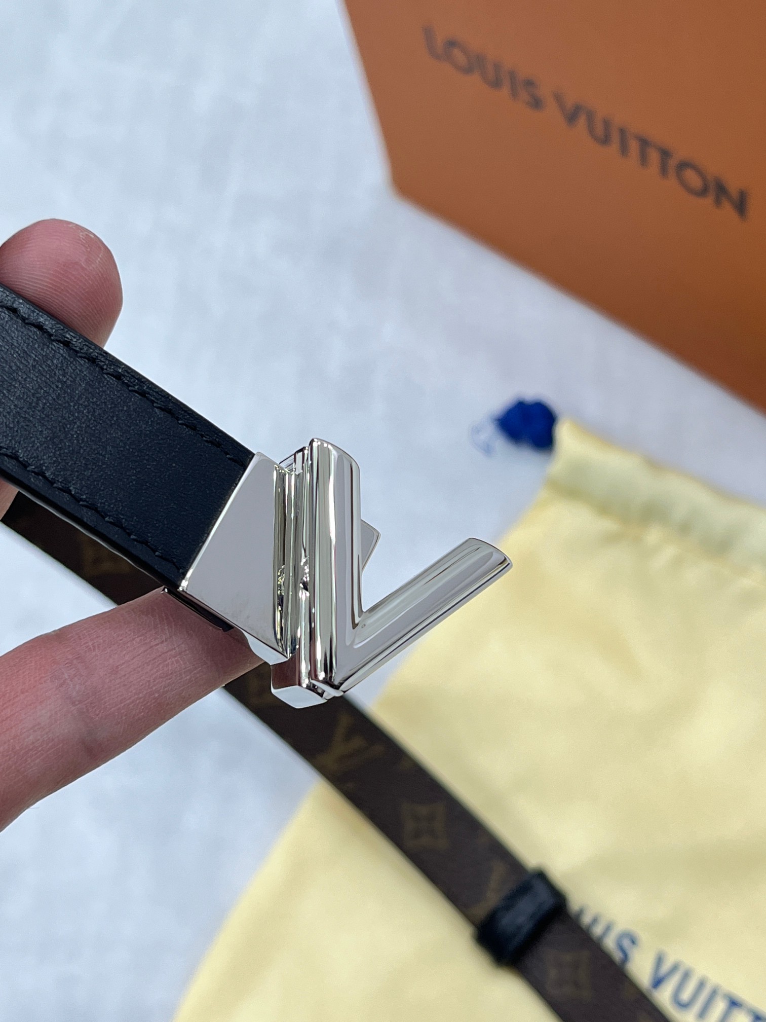 Louis Vuitton Female Basic Belt Adjustable M-l