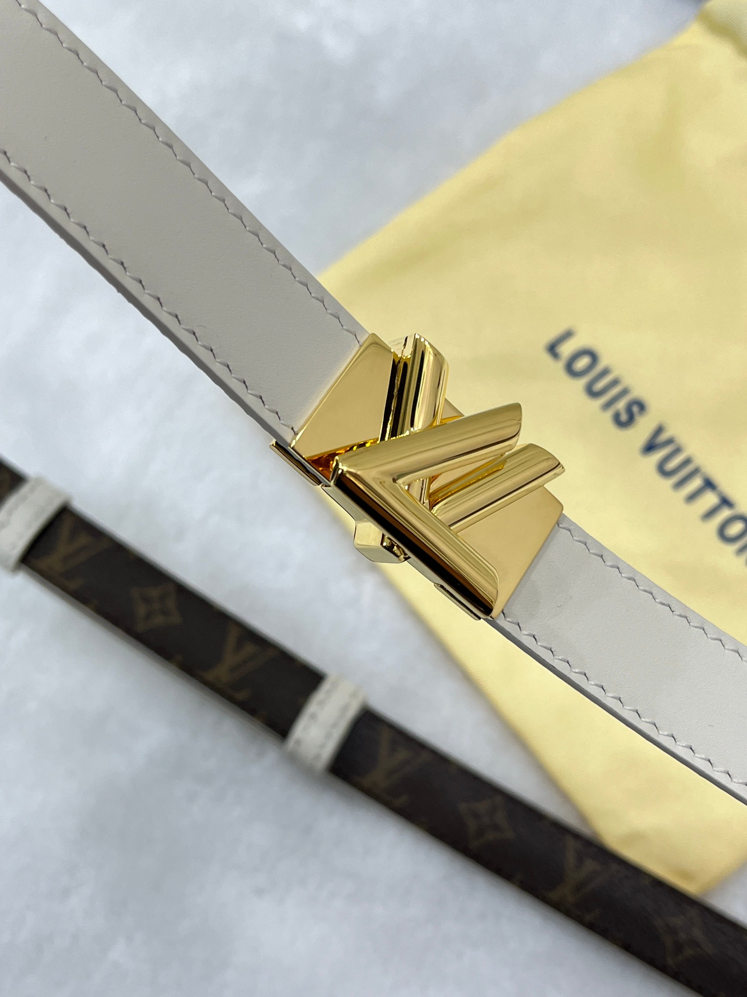 Louis Vuitton Female Basic Belt Adjustable M-l