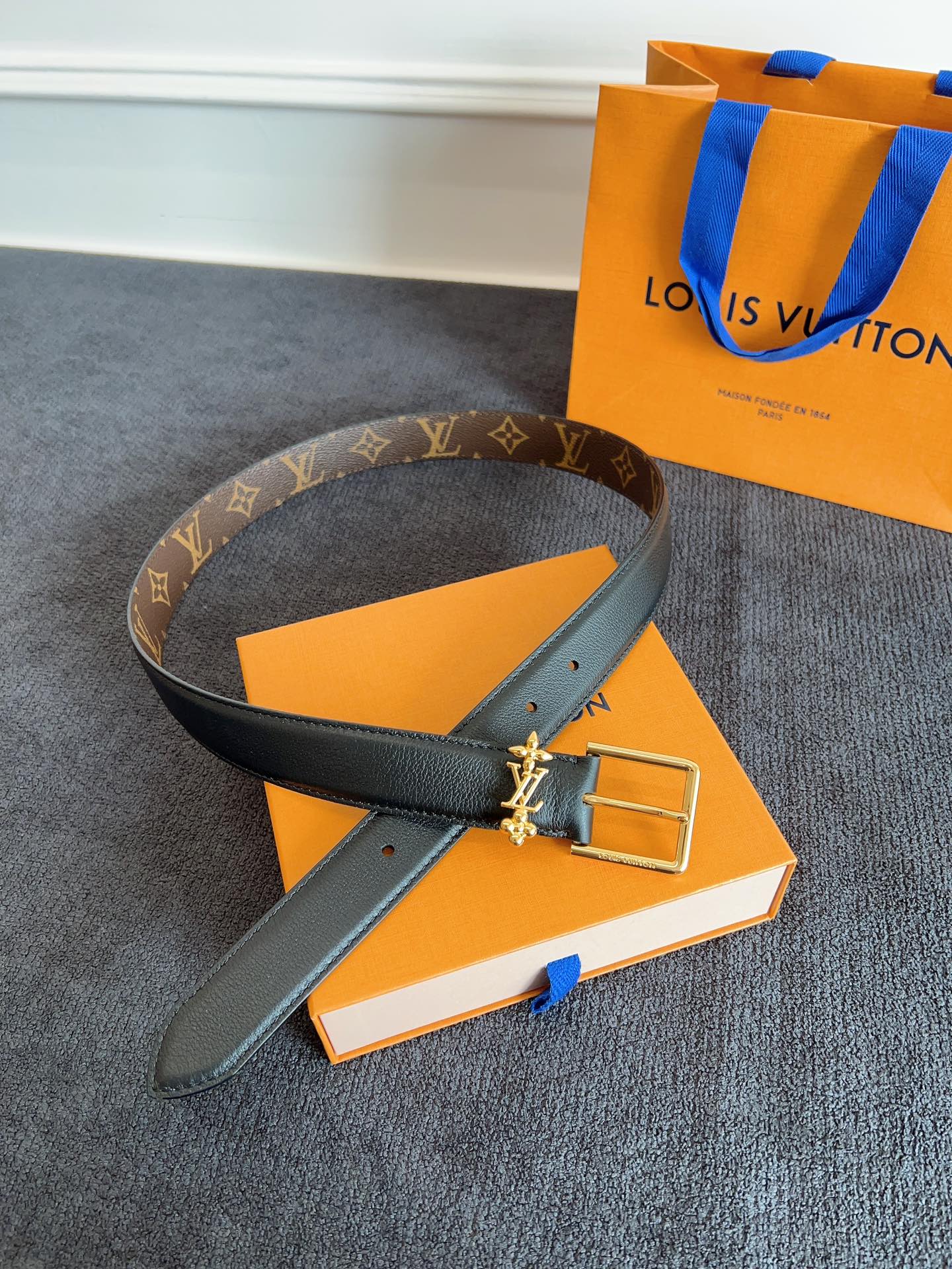 Louis Vuitton Female Basic Belt M-l